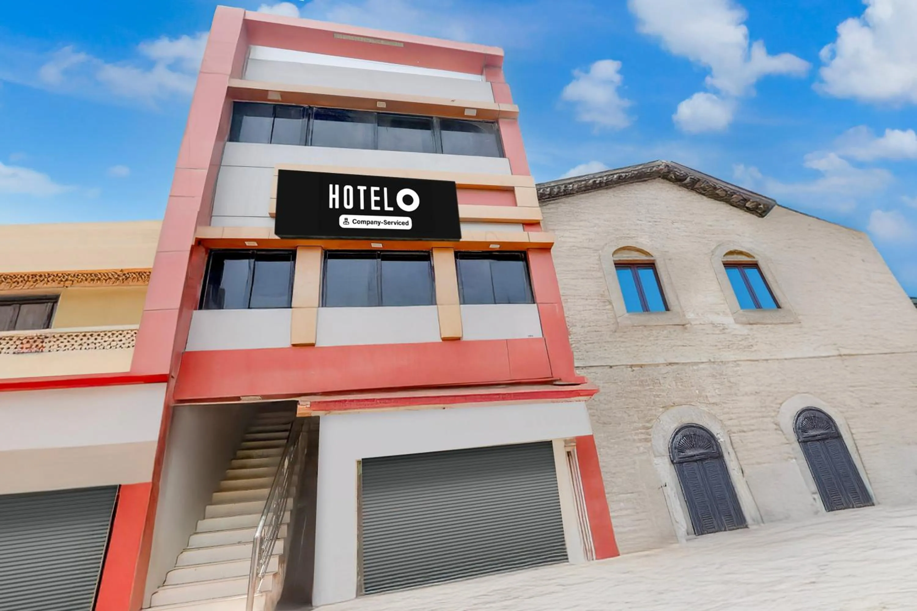 Facade/entrance in Hotel O Dwarka Formerly Hotel Shree