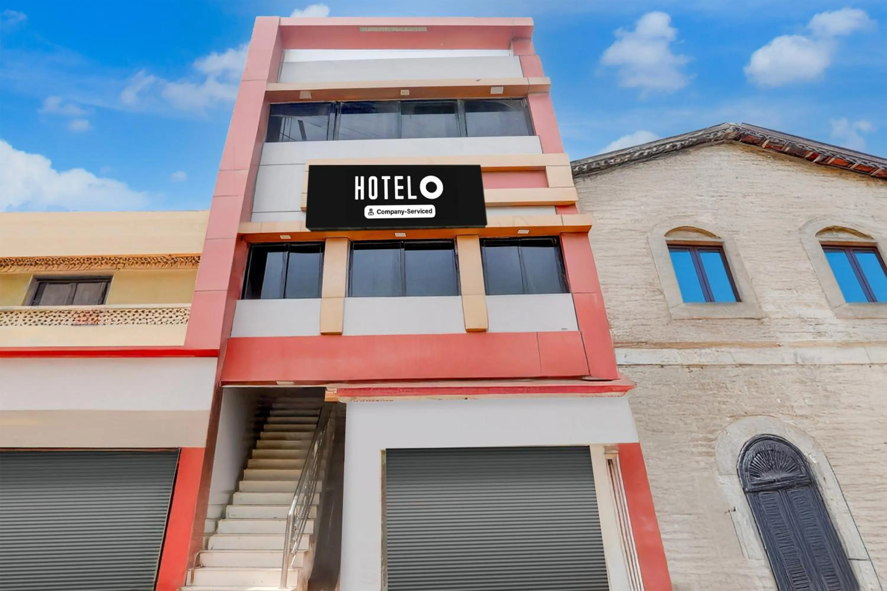 Facade/entrance in Hotel O Dwarka Formerly Hotel Shree