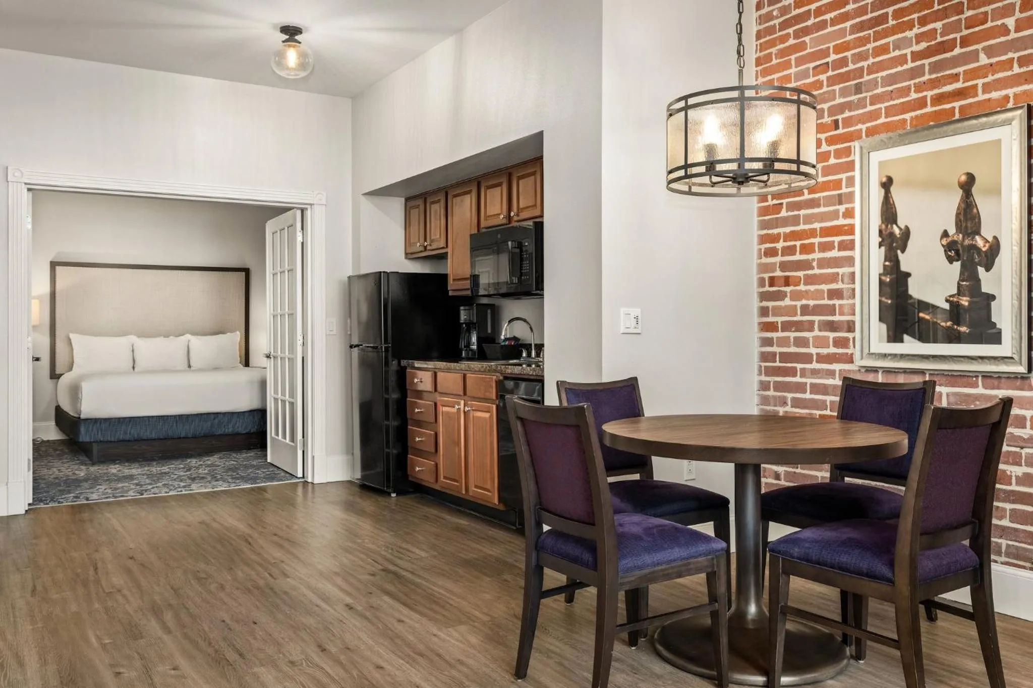 Restaurant/places to eat in Club Wyndham La Belle Maison