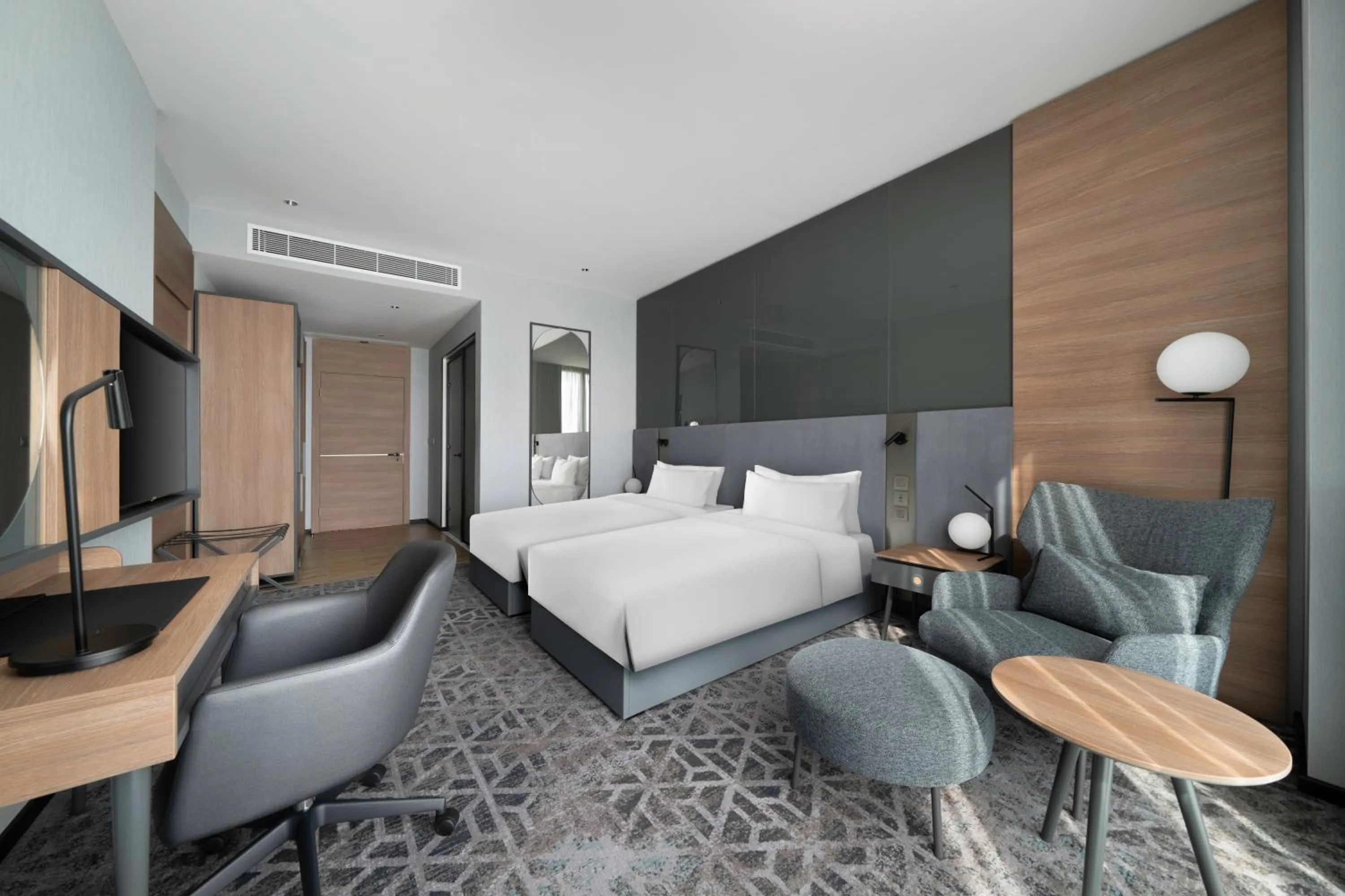 Bed in Radisson Blu Hotel, Riyadh Al Sahafa