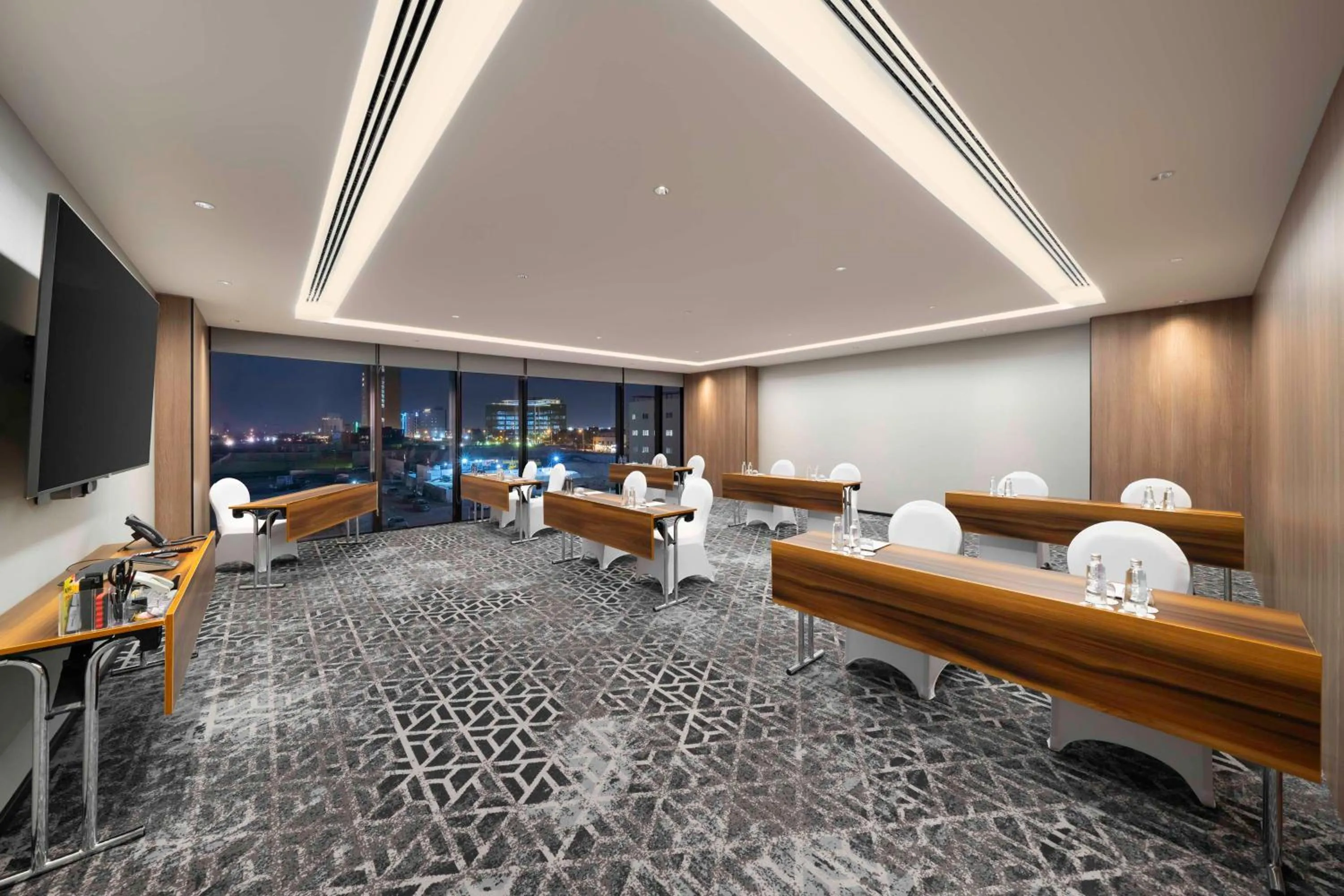 Meeting/conference room in Radisson Blu Hotel, Riyadh Al Sahafa