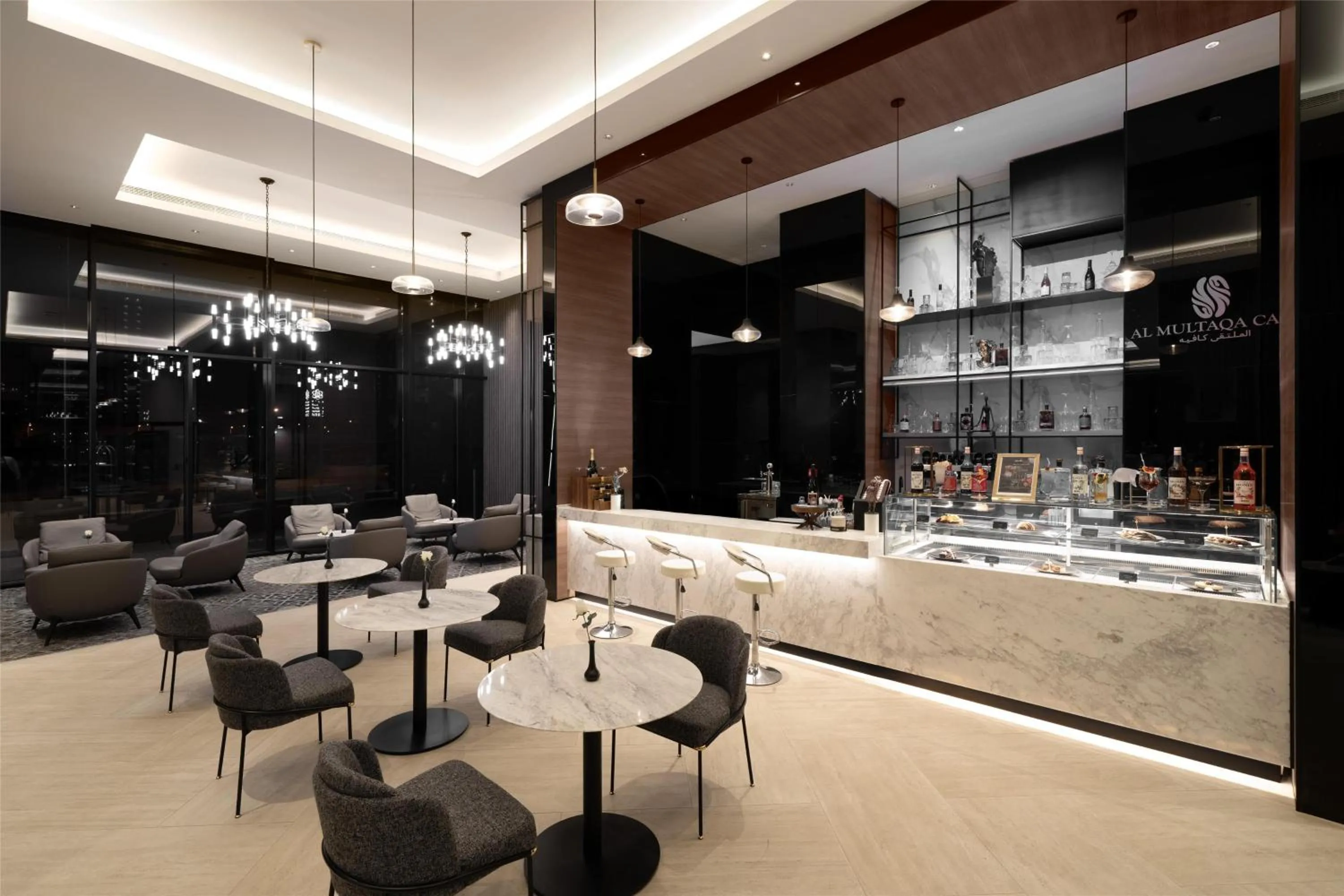 Lounge or bar in Radisson Blu Hotel, Riyadh Al Sahafa