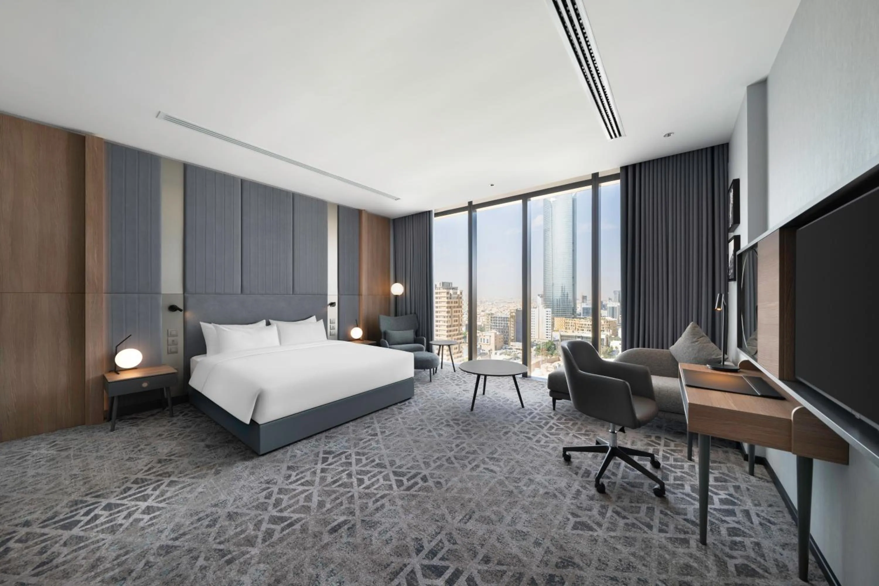 Bed in Radisson Blu Hotel, Riyadh Al Sahafa