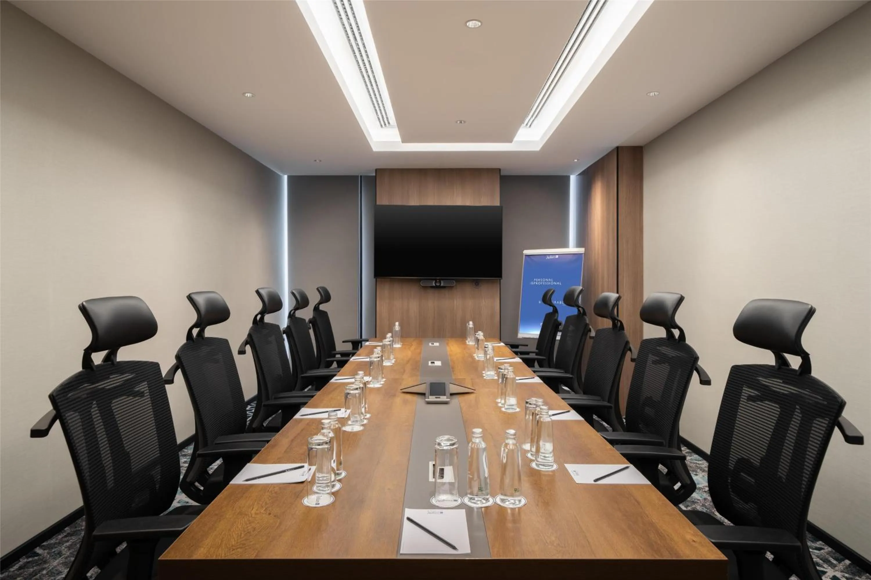 Meeting/conference room in Radisson Blu Hotel, Riyadh Al Sahafa