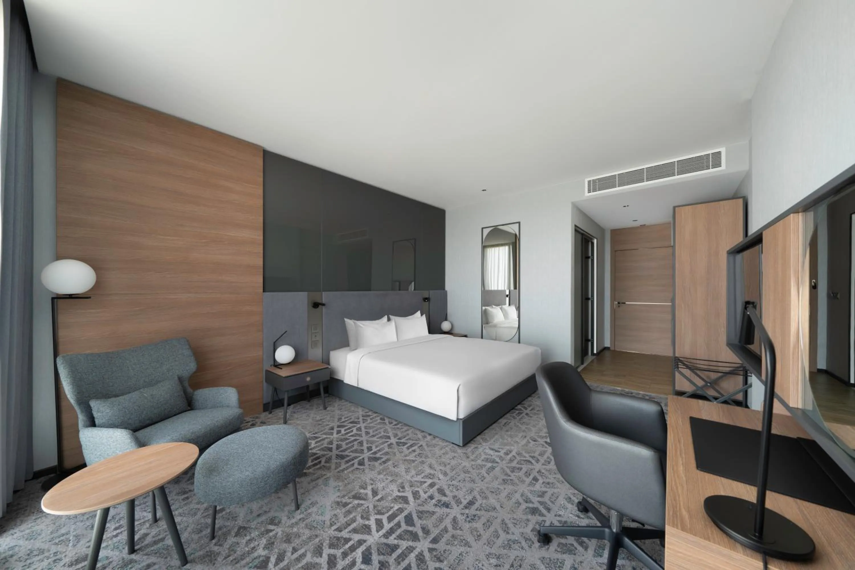 Bed in Radisson Blu Hotel, Riyadh Al Sahafa