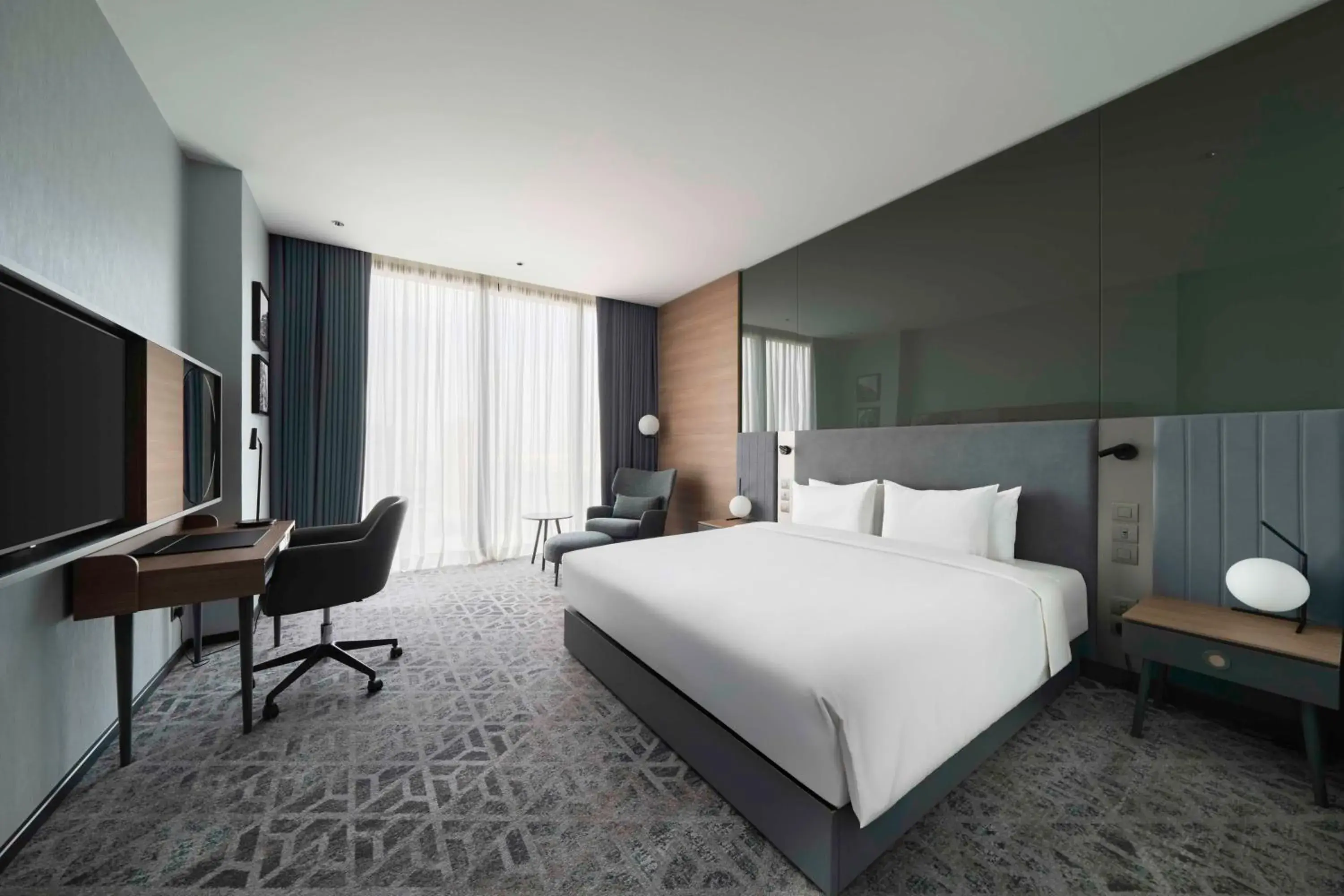 Bedroom, Bed in Radisson Blu Hotel, Riyadh Al Sahafa Bedroom, Bed in Radisson Blu Hotel, Riyadh Al Sahafa