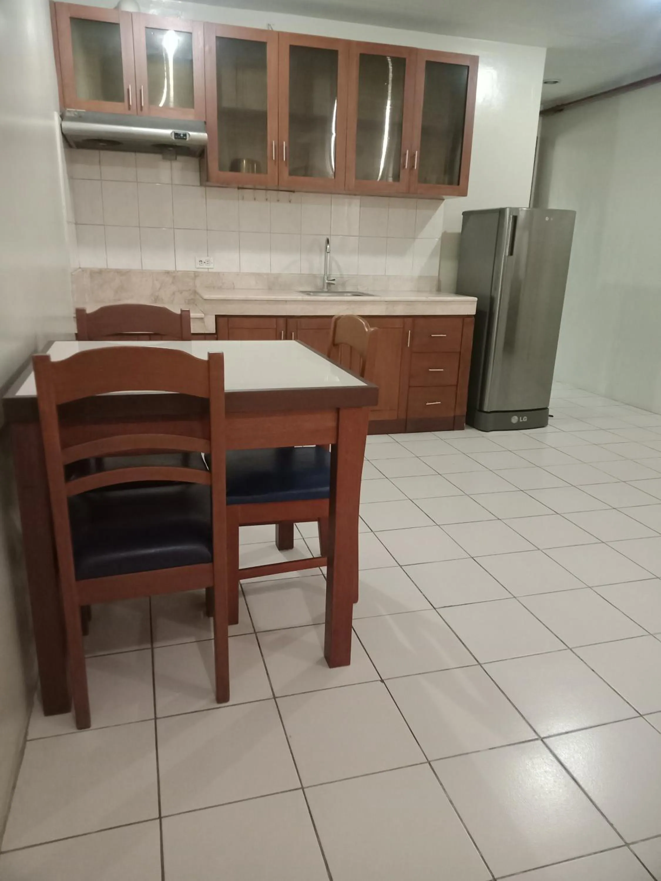 Joyce Apartelle San Juan