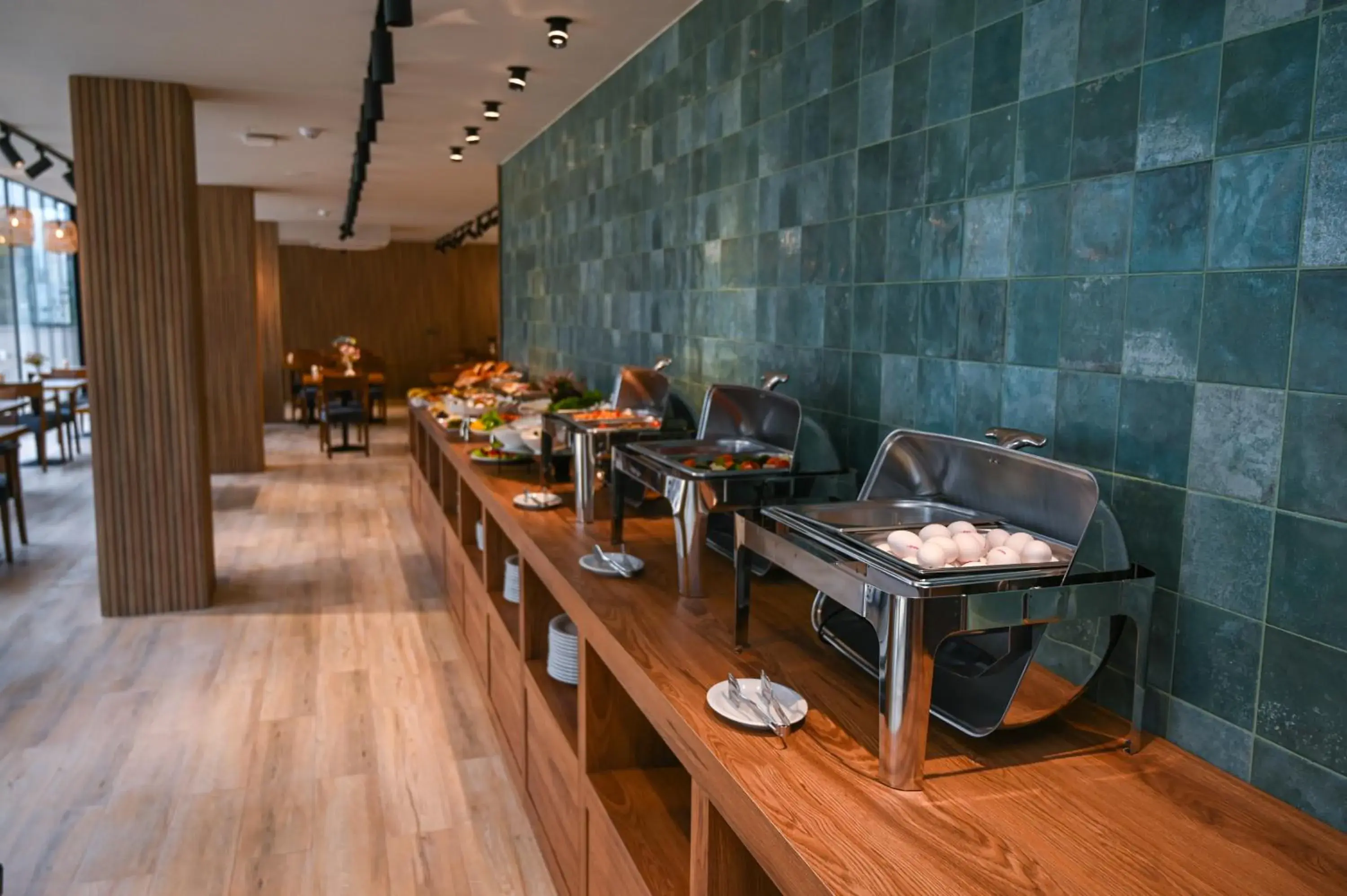 Restaurant/places to eat in Landmark Hotel Restaurant/places to eat in Landmark Hotel