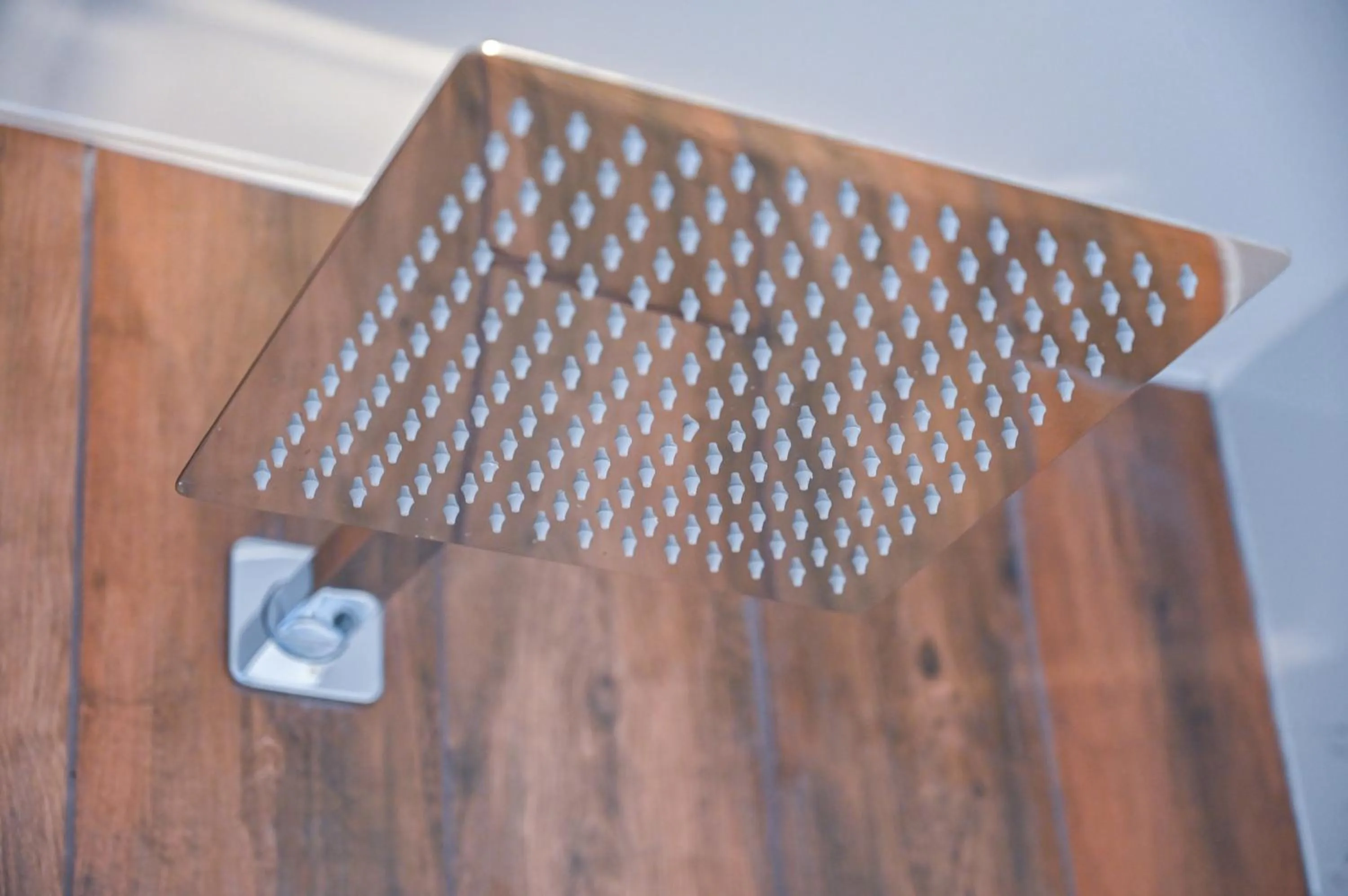 Shower in Landmark Hotel