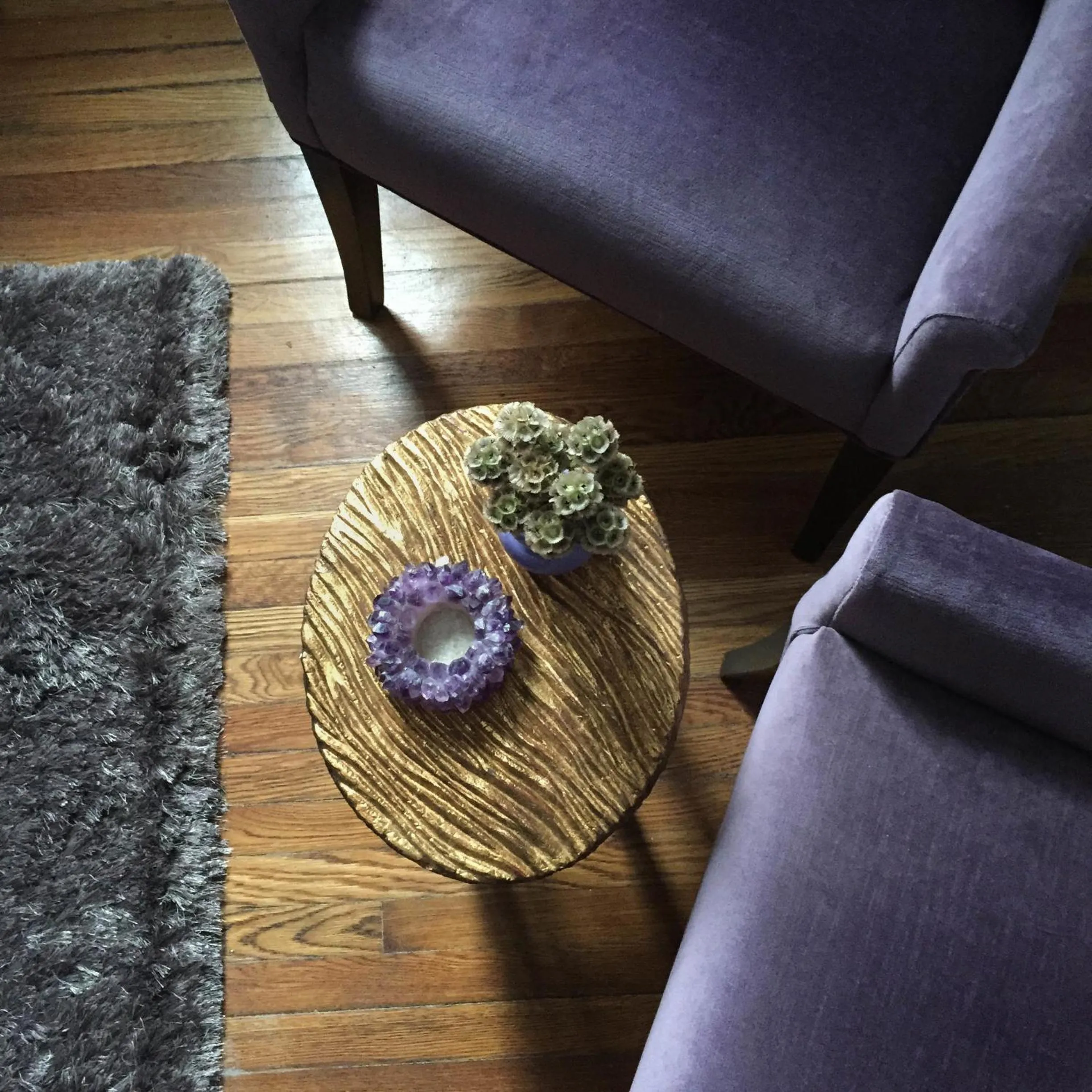 Seating area in Gilded