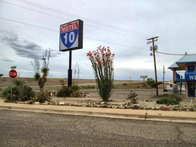 Property logo or sign in Motel 10