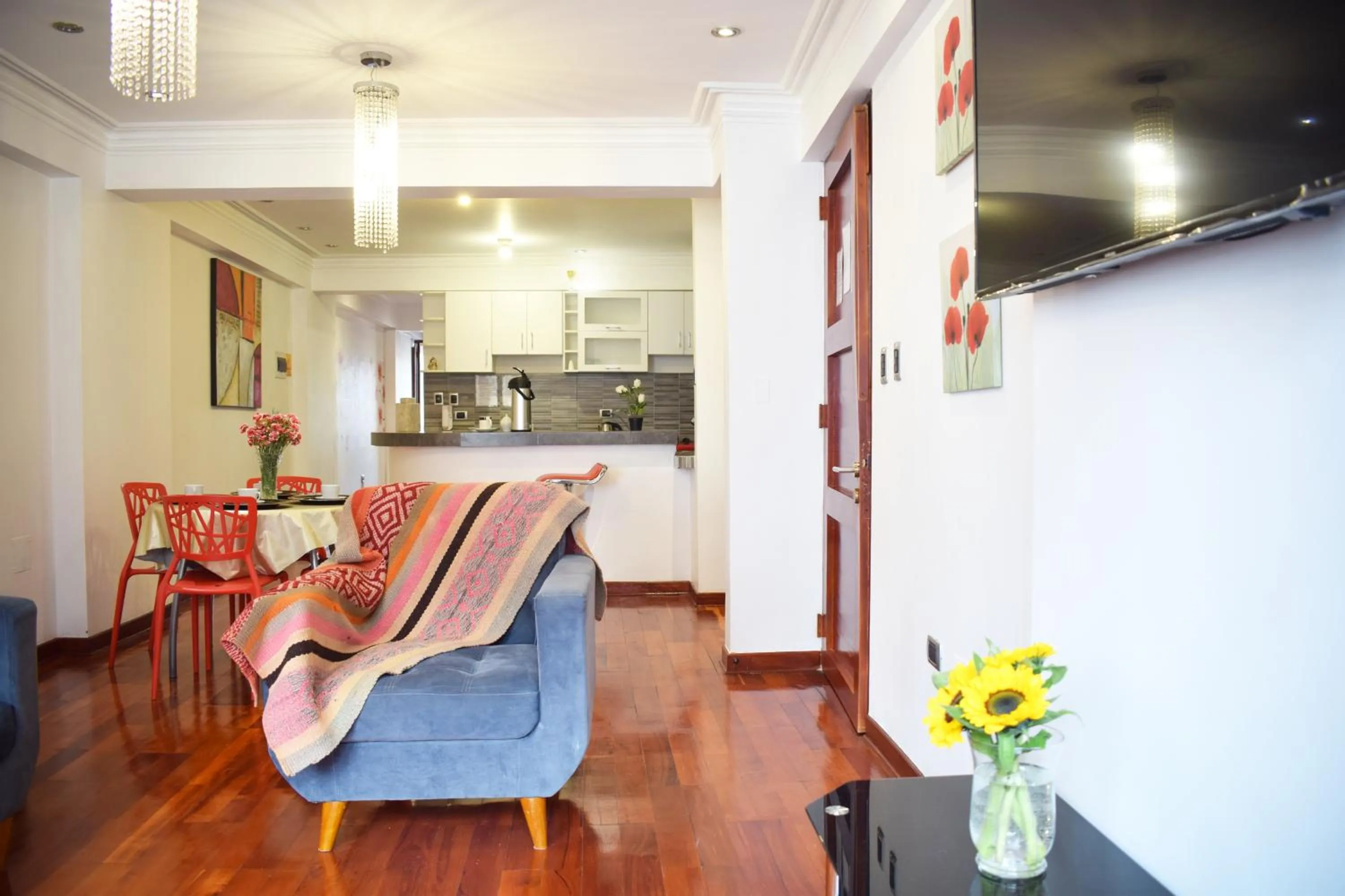 Living room in RHOUSE Cusco