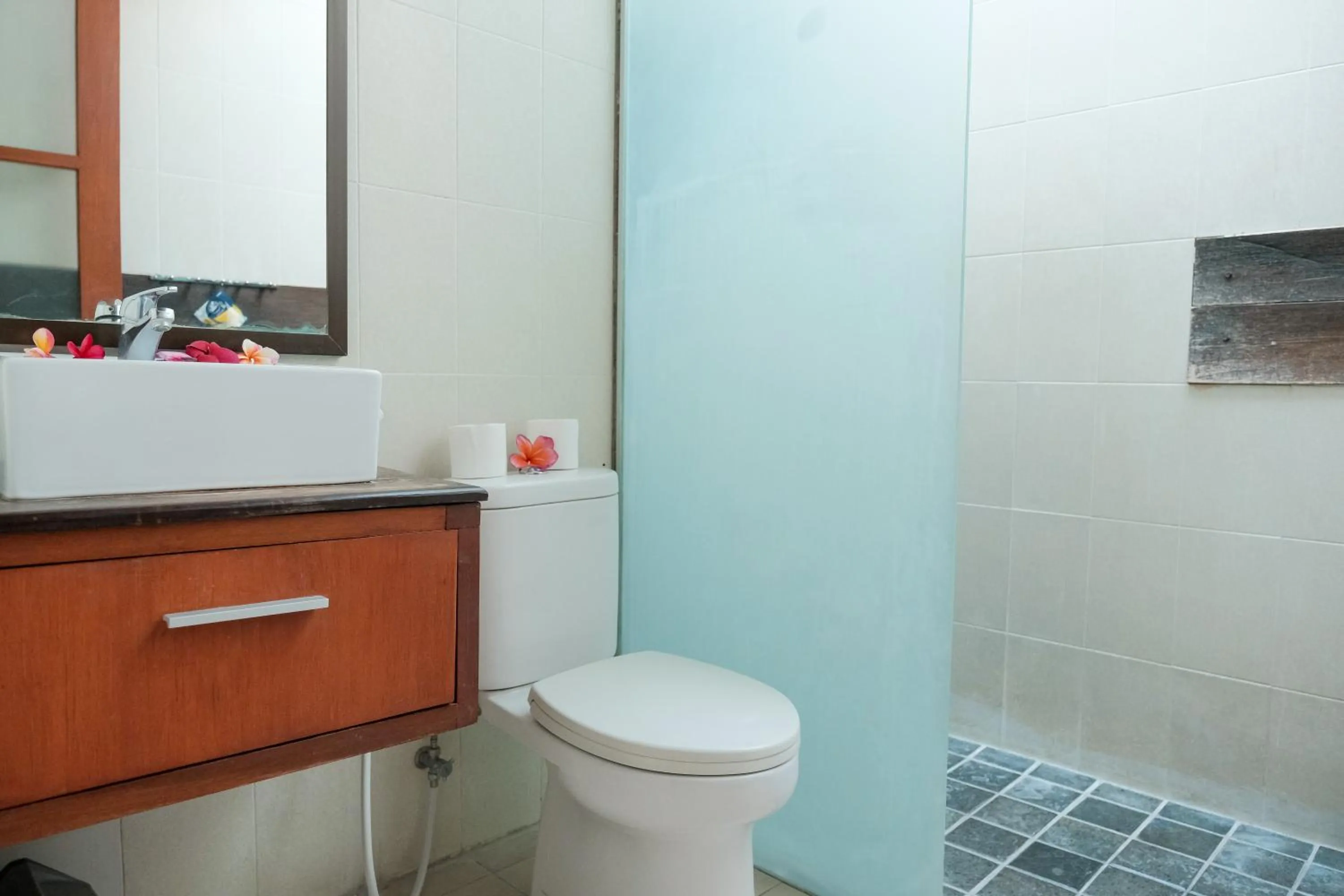 Toilet in Semarandana Bedrooms and Pool