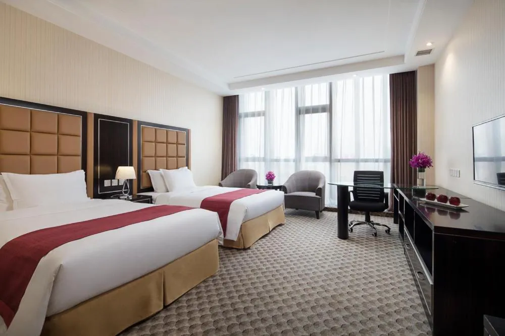 Bed in Holiday Inn Beijing Airport Zone by IHG
