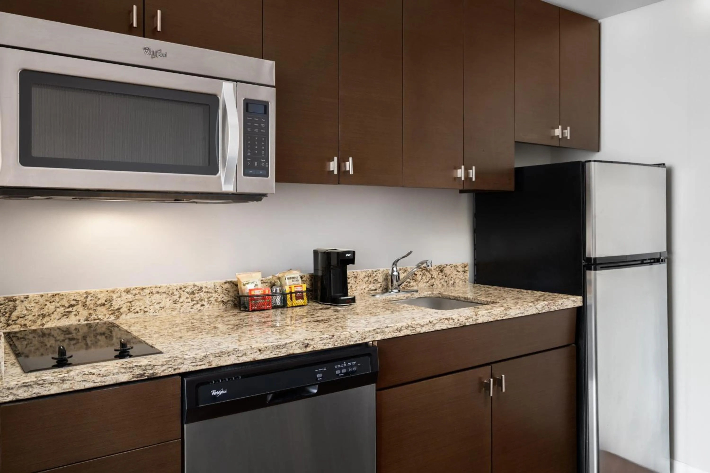 Kitchen or kitchenette in TownePlace Suites by Marriott Champaign