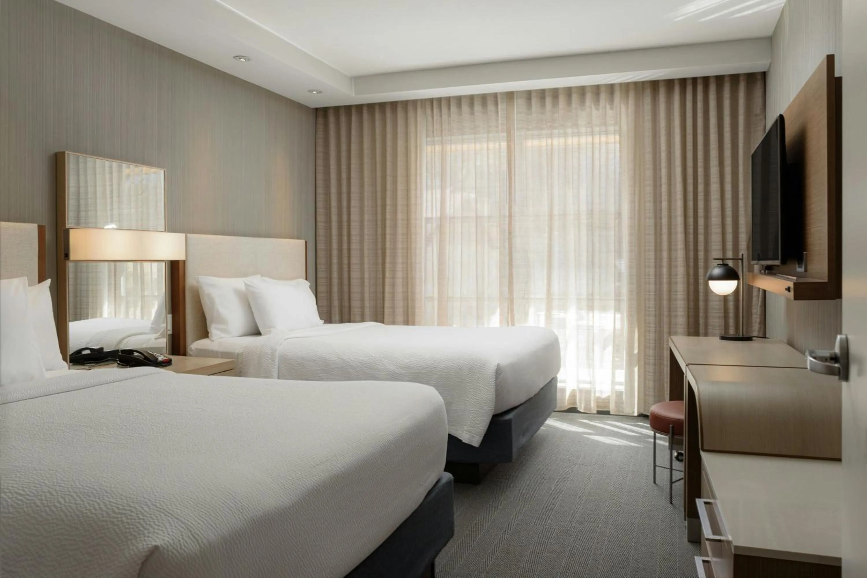 Photo of the whole room, Bed in Courtyard by Marriott Gatlinburg Downtown