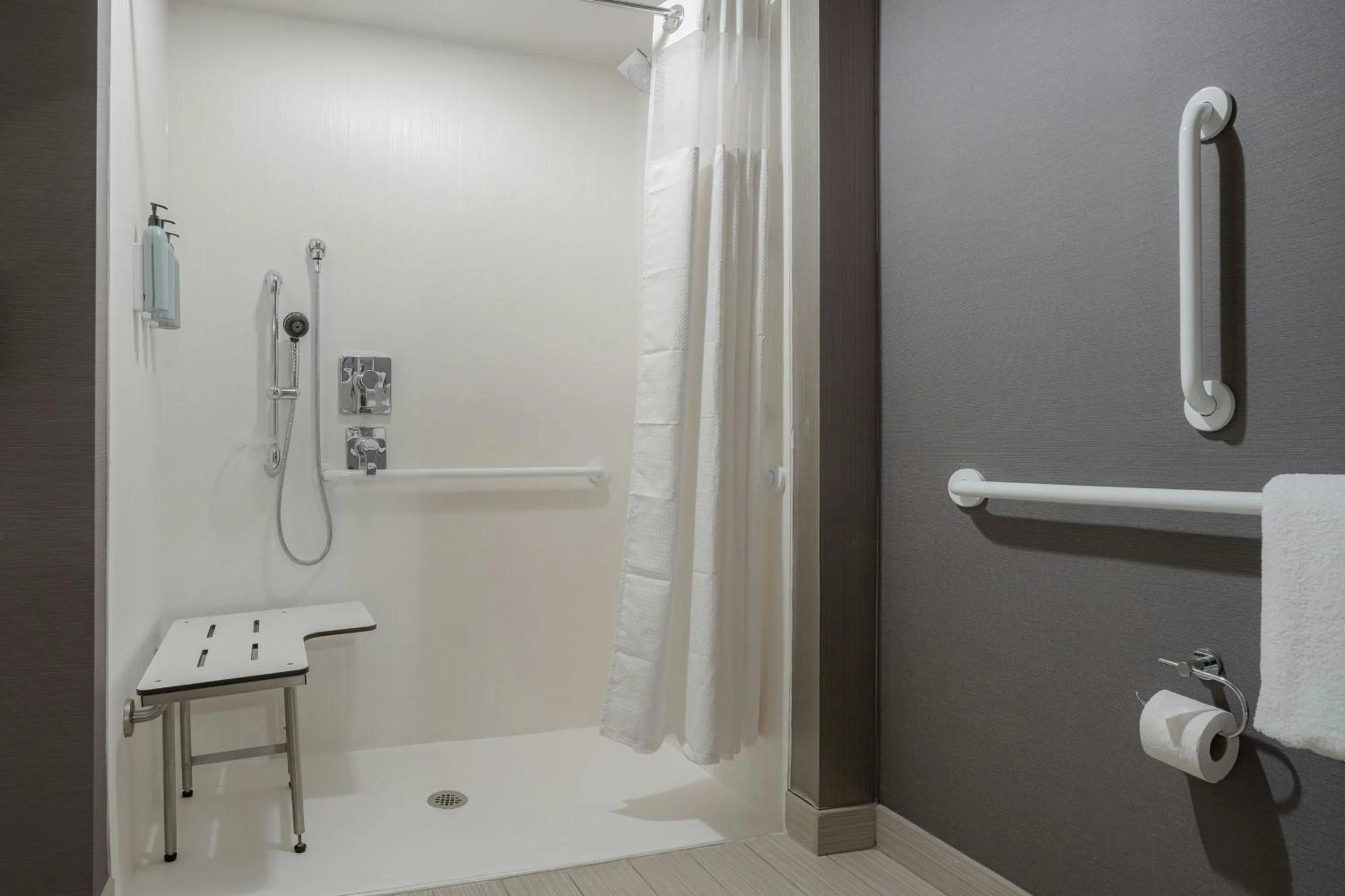 Bathroom in Courtyard by Marriott Gatlinburg Downtown