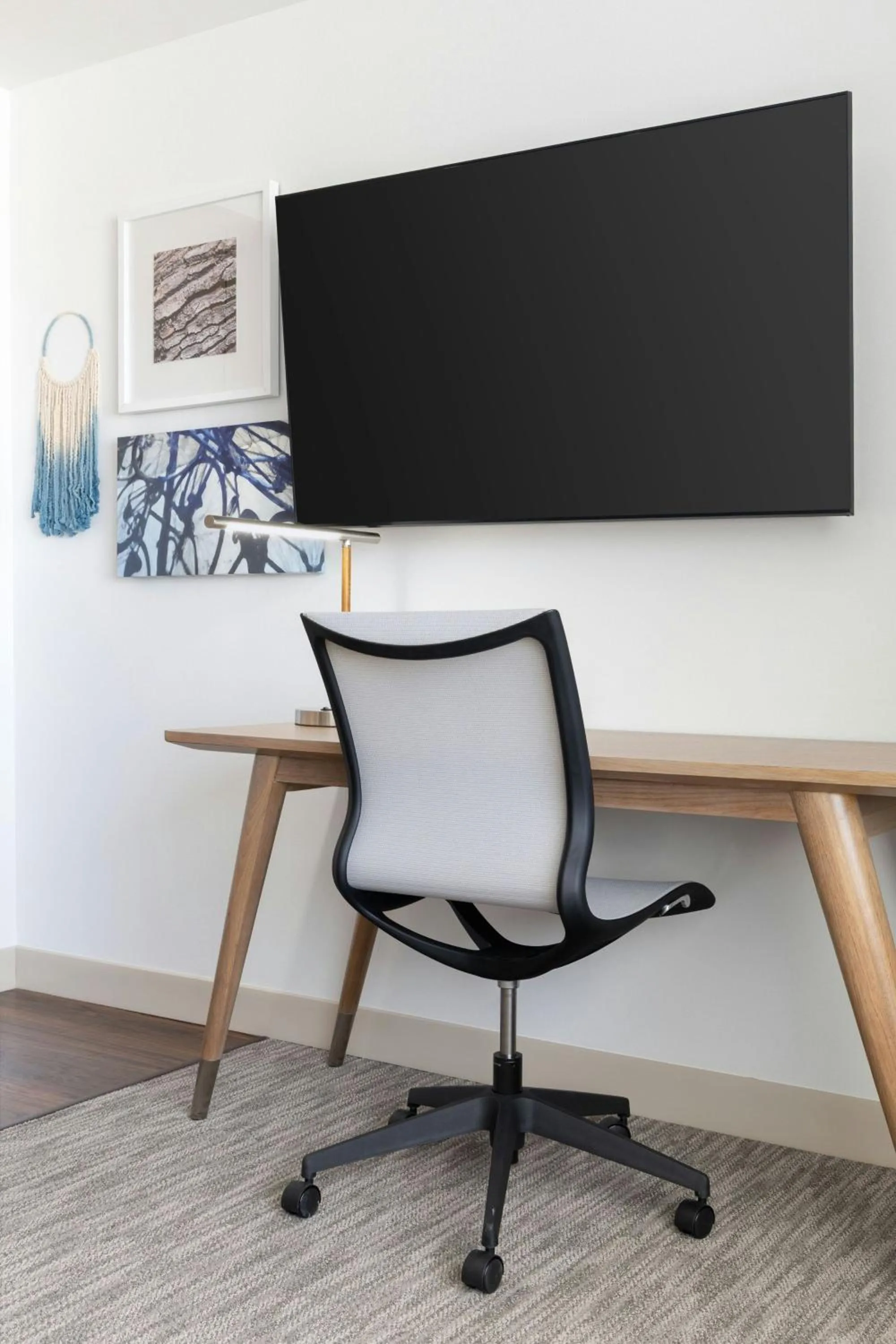 Photo of the whole room in Element Las Vegas Airport