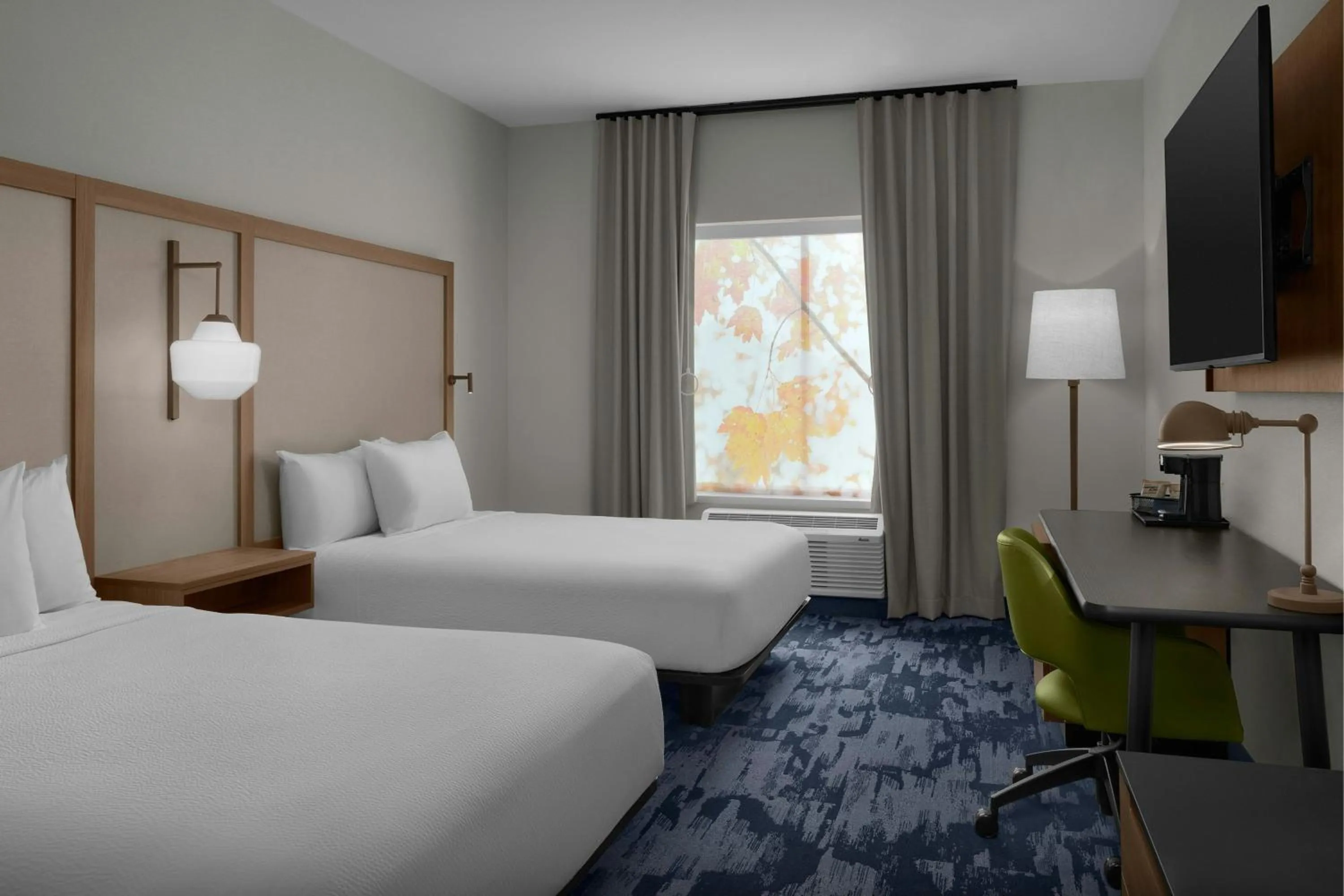 Photo of the whole room, Bed in Fairfield Inn & Suites Weldon