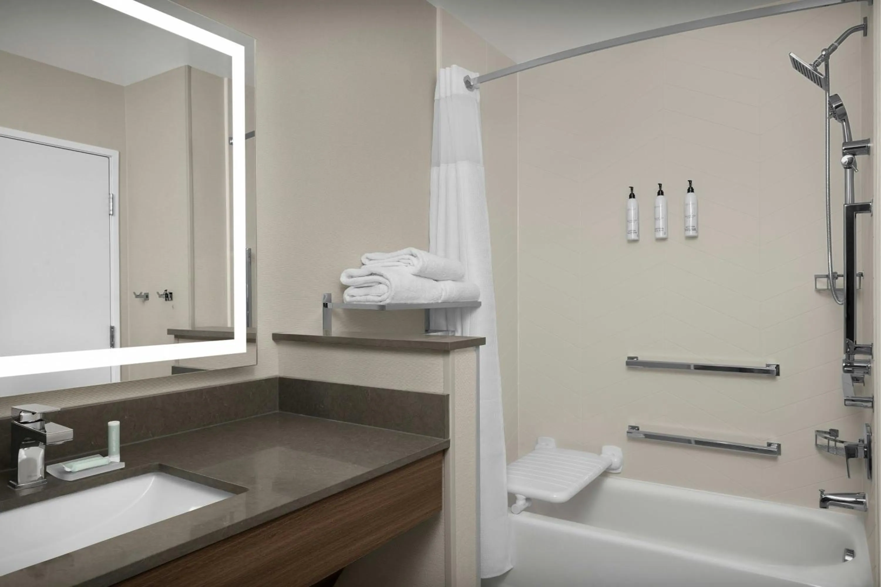 Photo of the whole room in Fairfield Inn & Suites Weldon