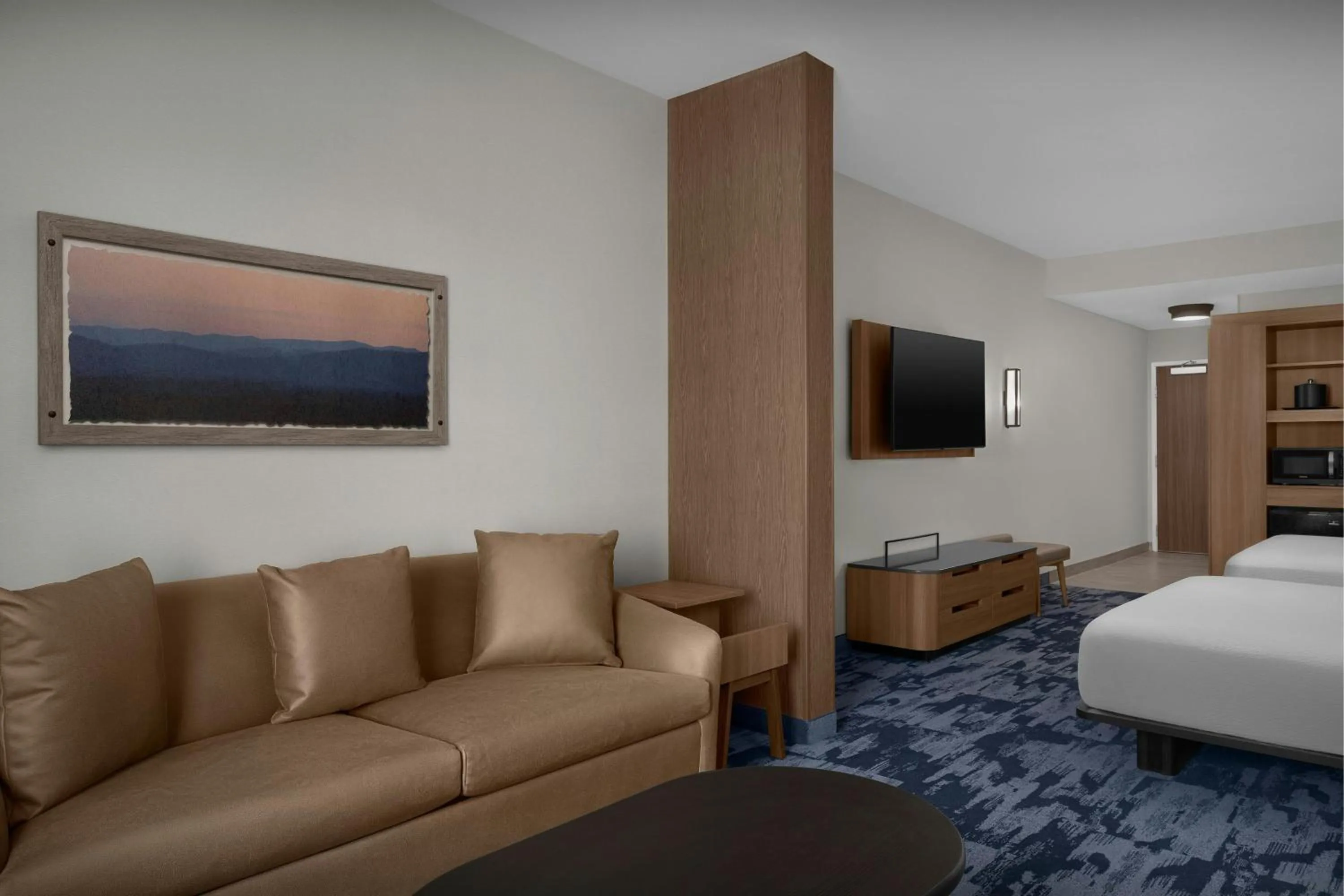 Photo of the whole room, Bed in Fairfield Inn & Suites Weldon