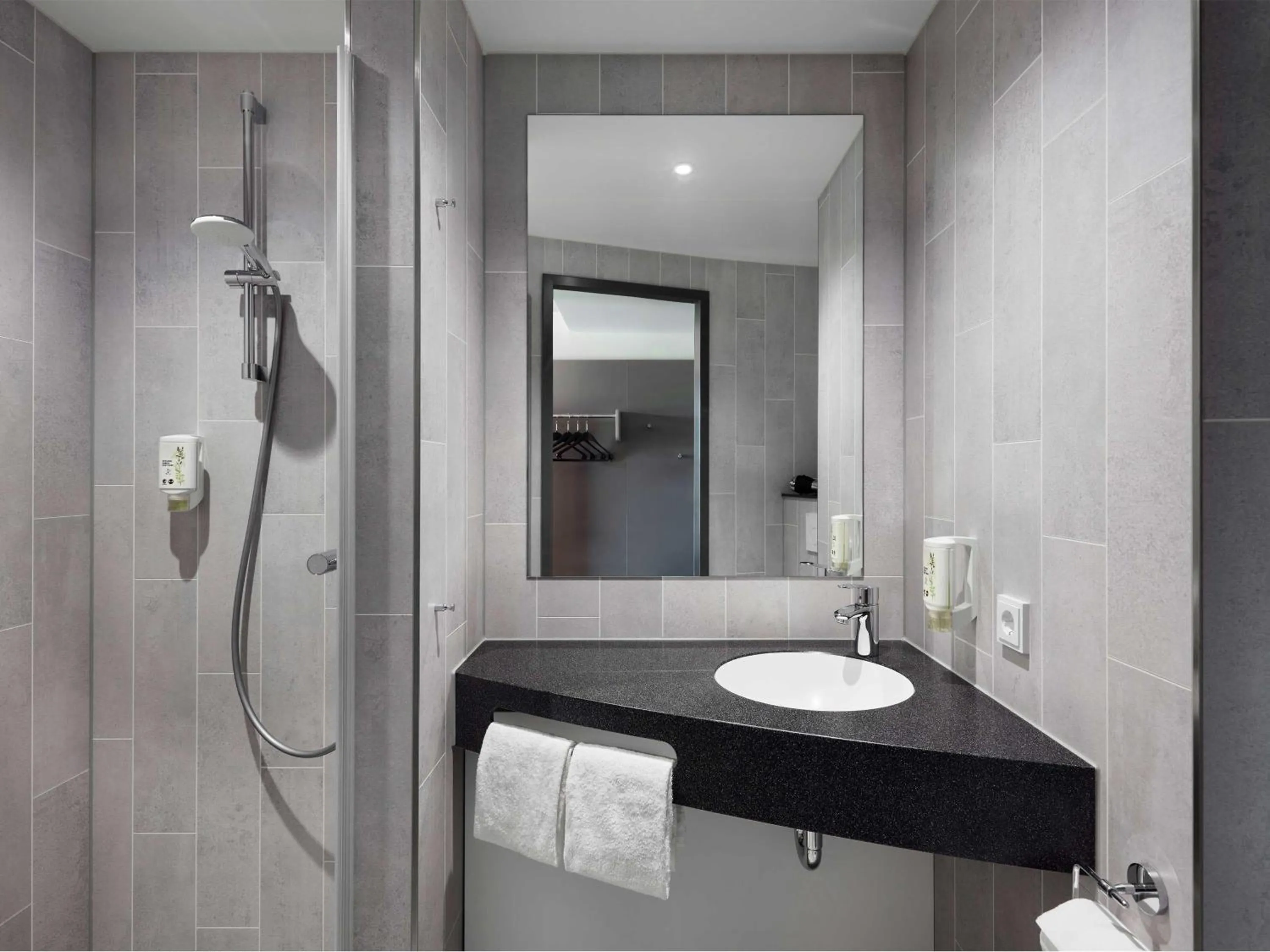 Bathroom in B&B HOTEL Emmerich