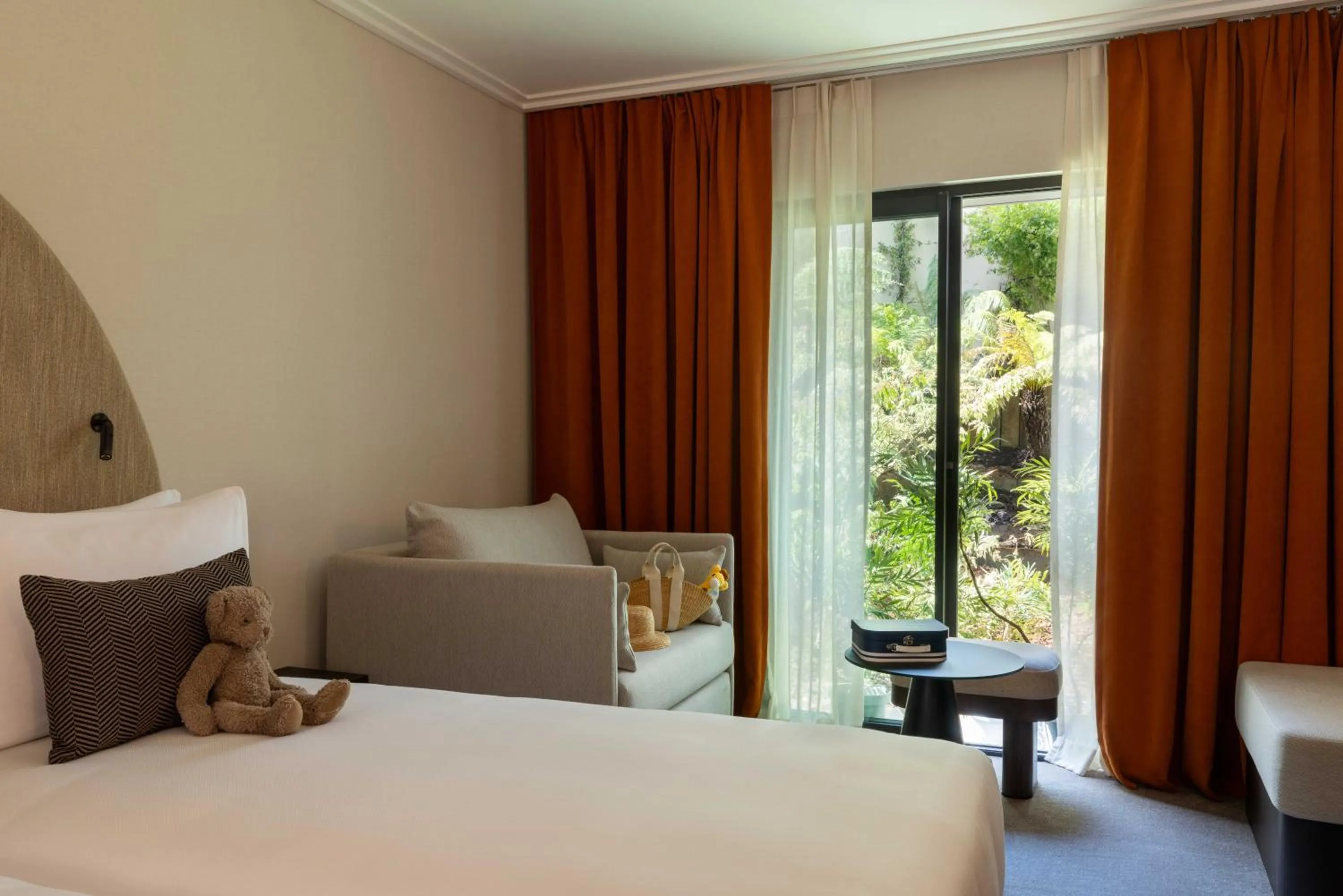 Bedroom, Bed in Belinda Hôtel & Spa