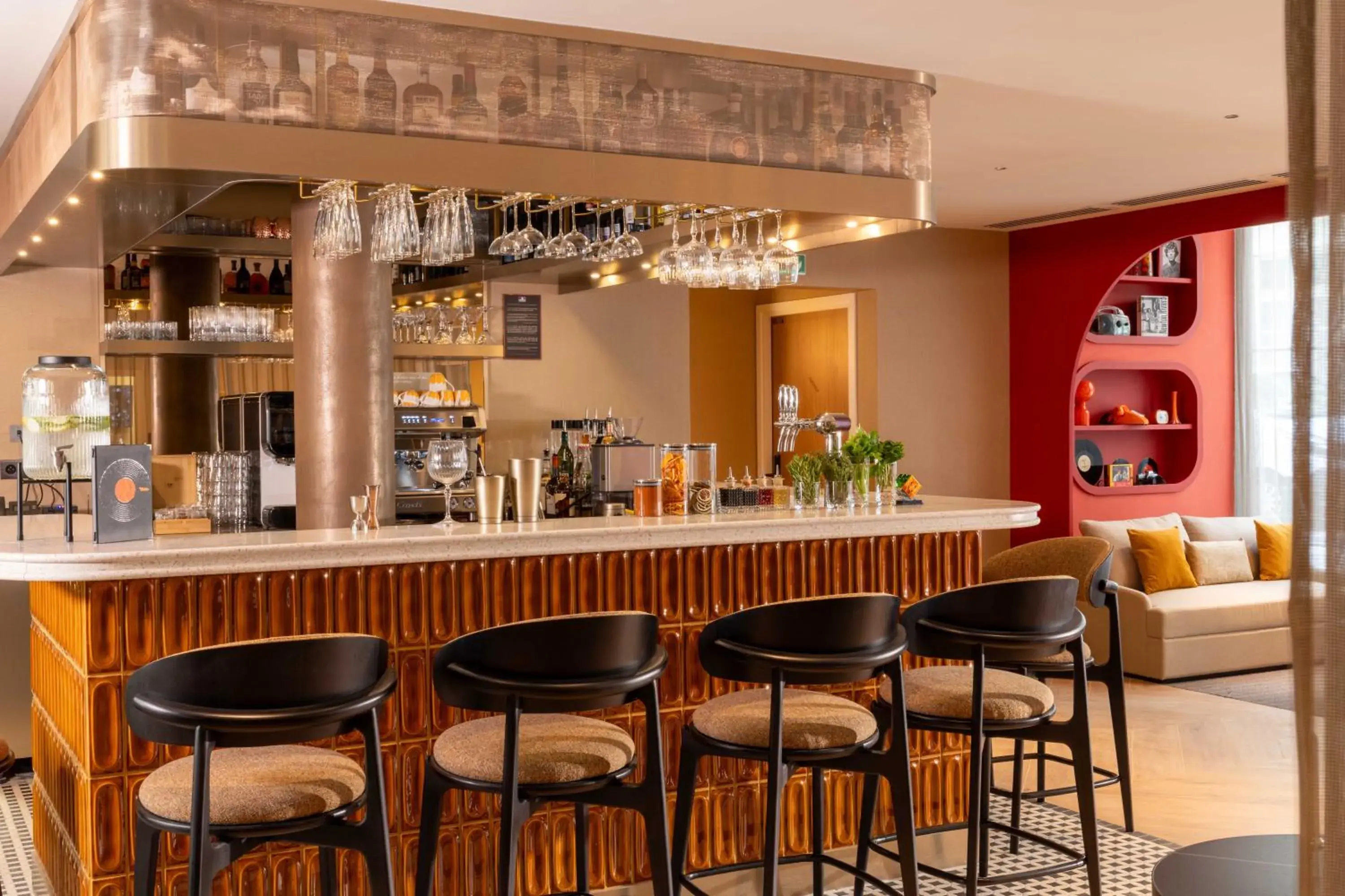 Lounge or bar in Belinda Hôtel & Spa Lounge or bar in Belinda Hôtel & Spa