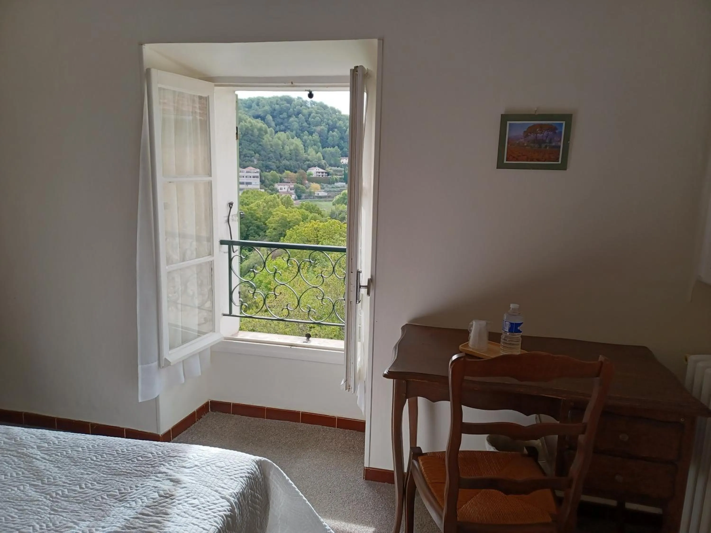 Double Room in Logis Hôtel du Pont d'Or