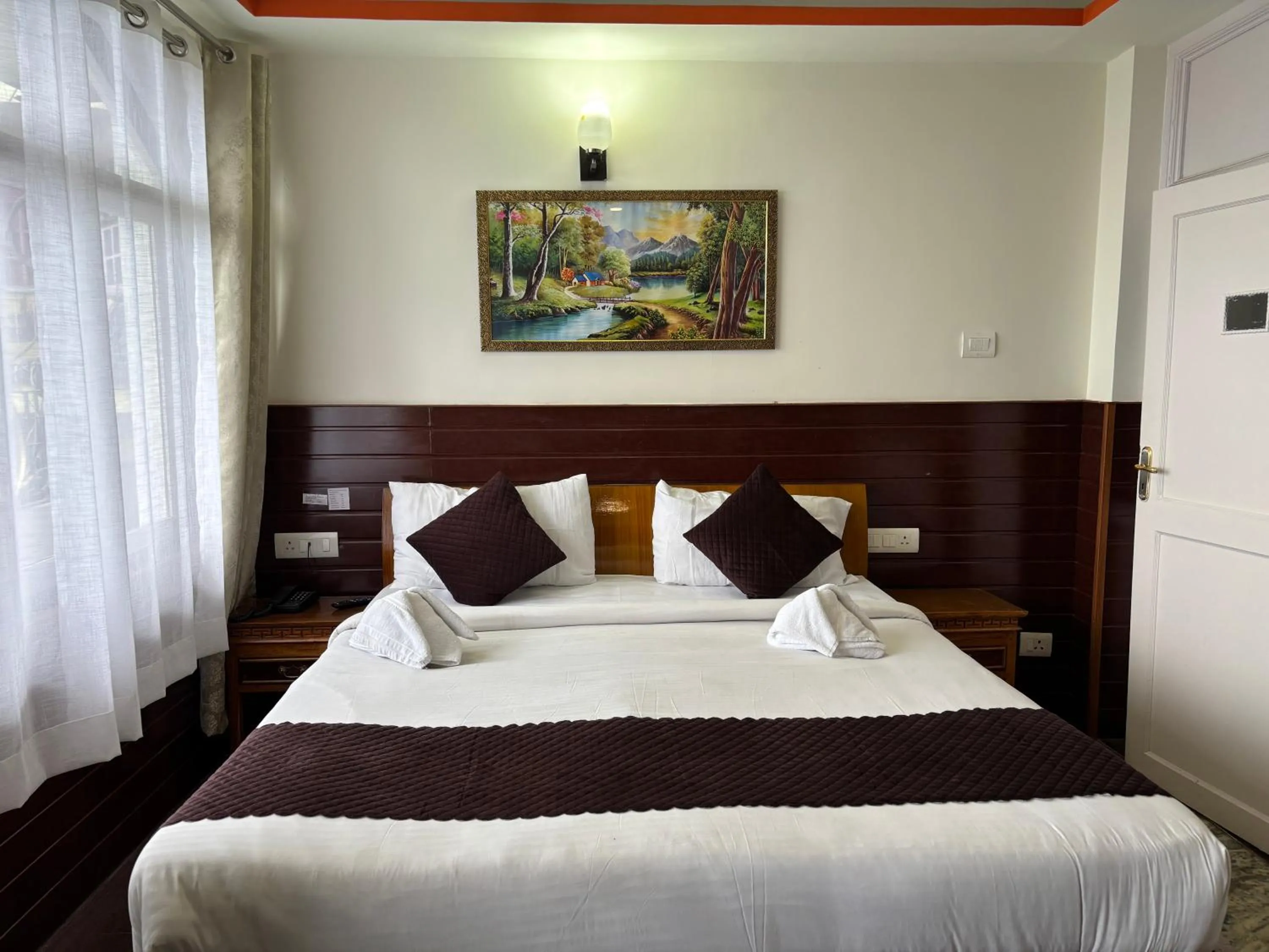Bed in Hotel KASTURI PALACE & RESTAURANT DARJEELING