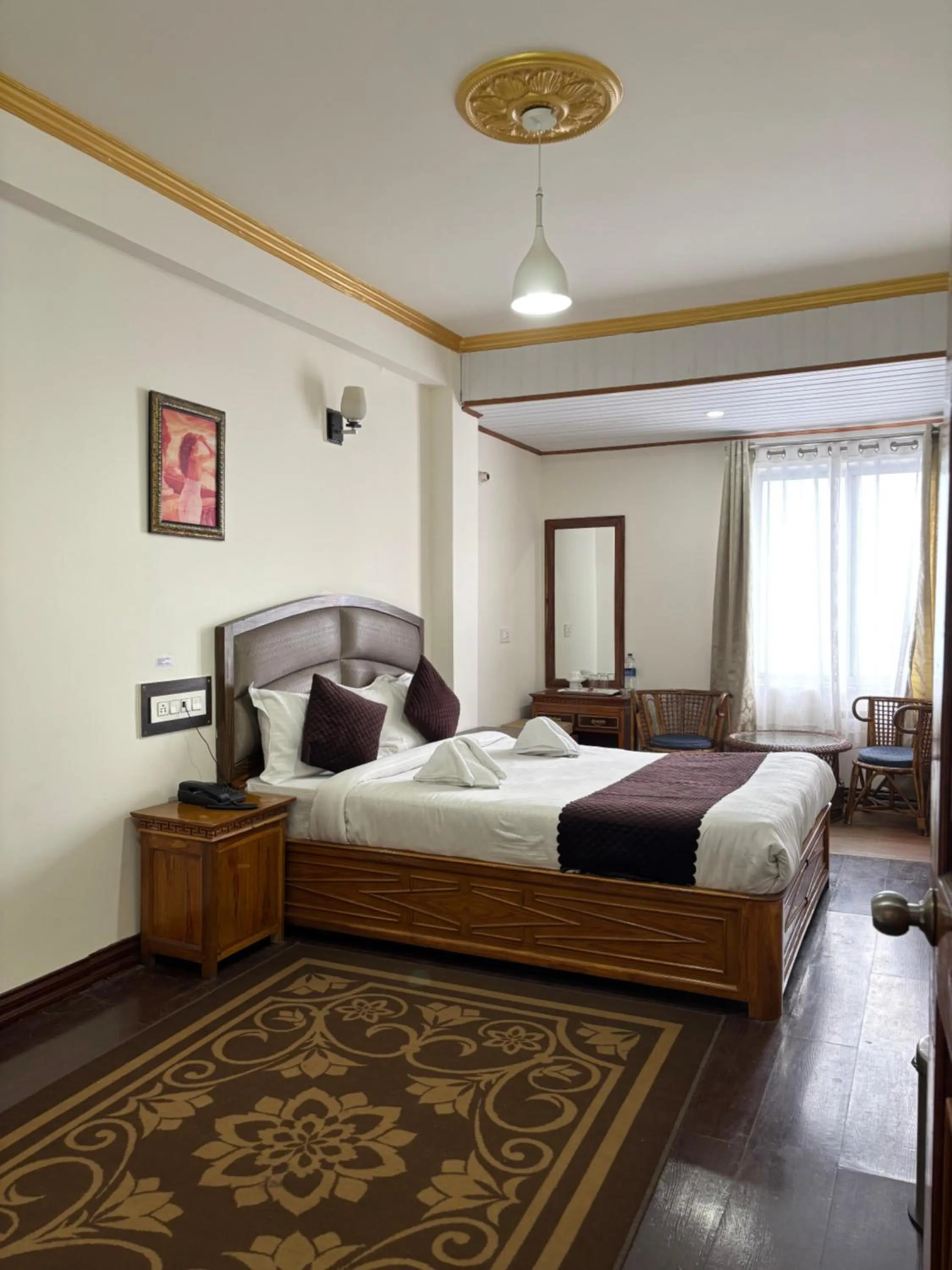 Bedroom, Bed in Hotel KASTURI PALACE & RESTAURANT DARJEELING