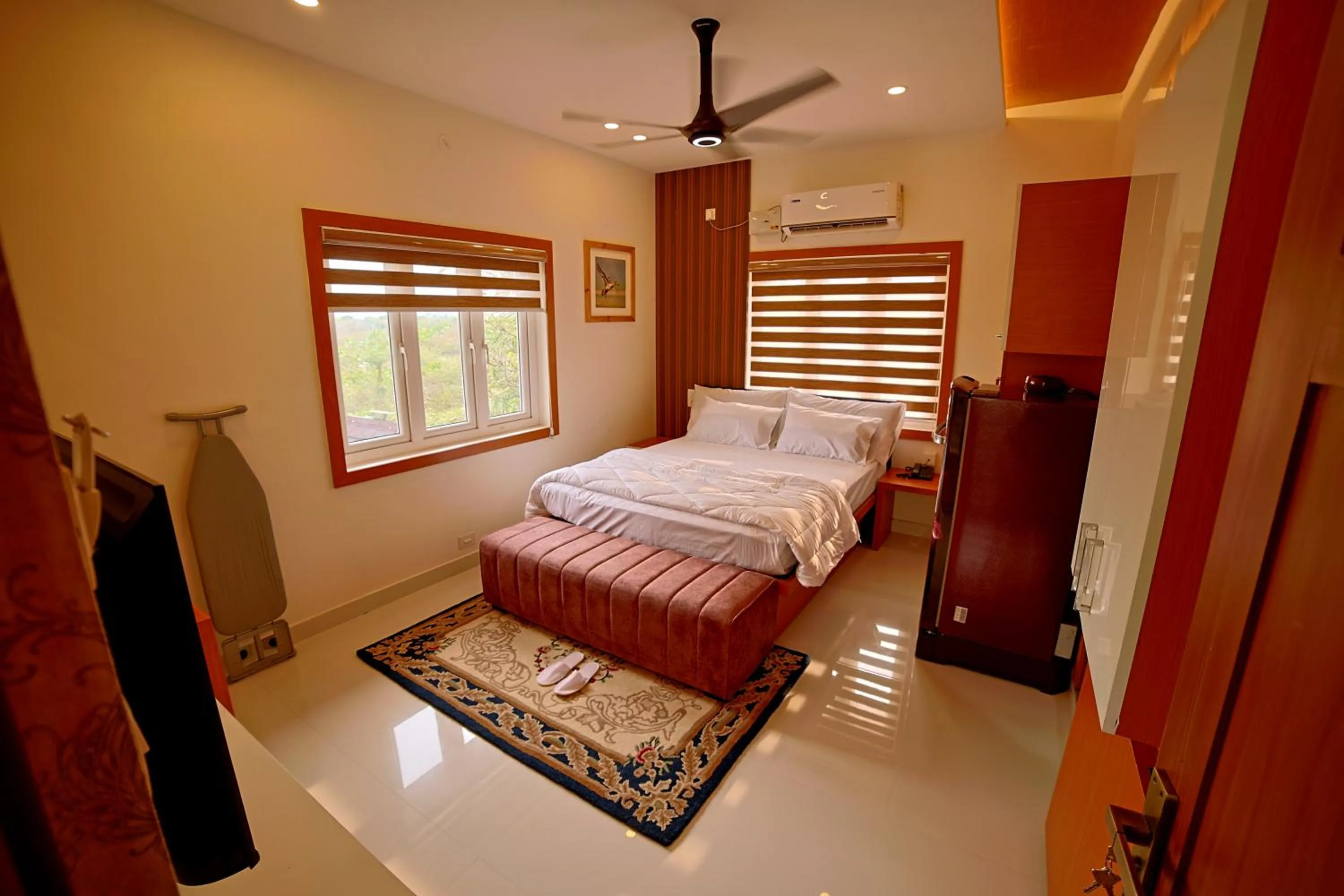 Bed in S Cross Munroe Island Resort