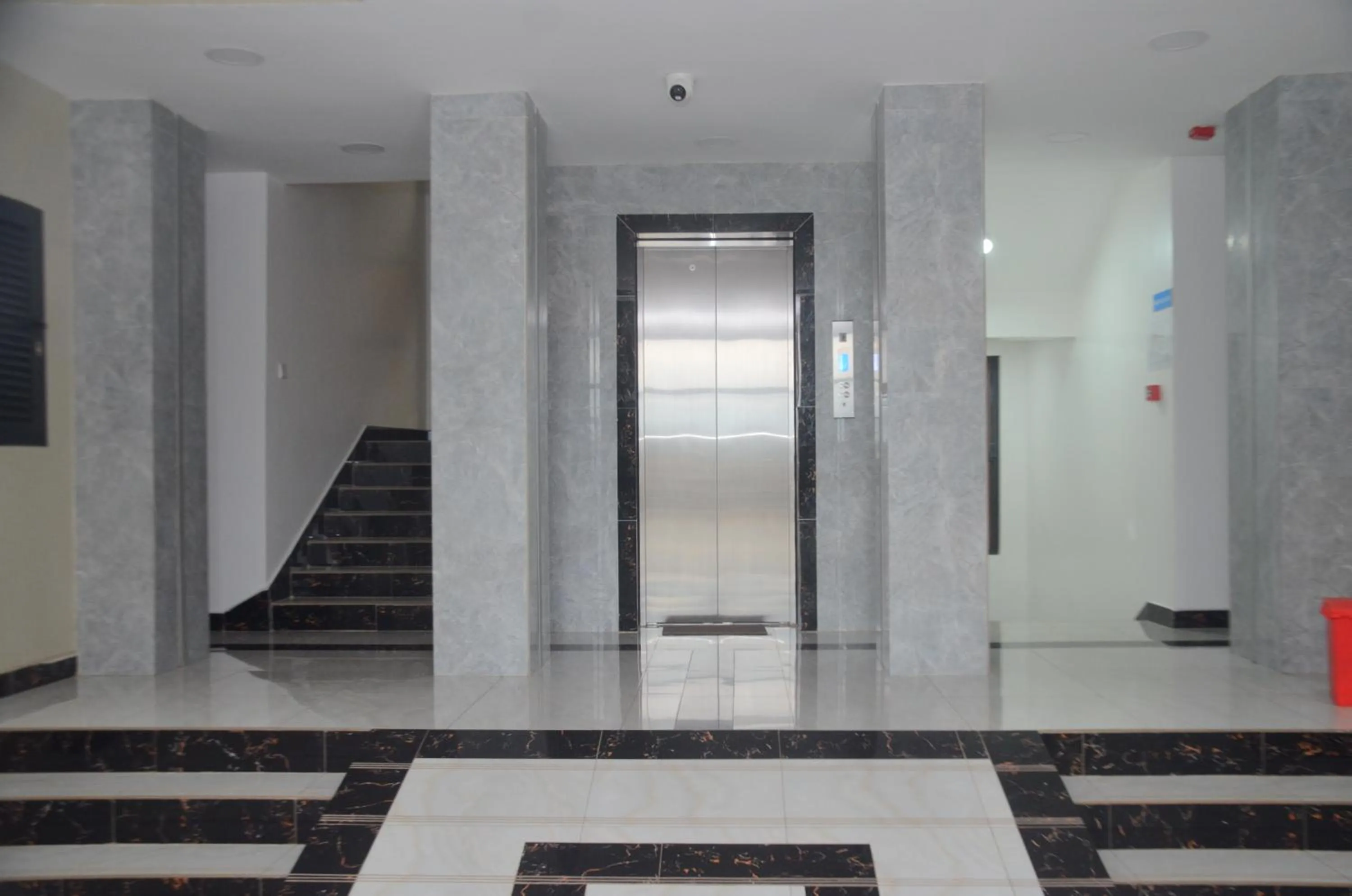 elevator in Victory Villa Apartment hotel