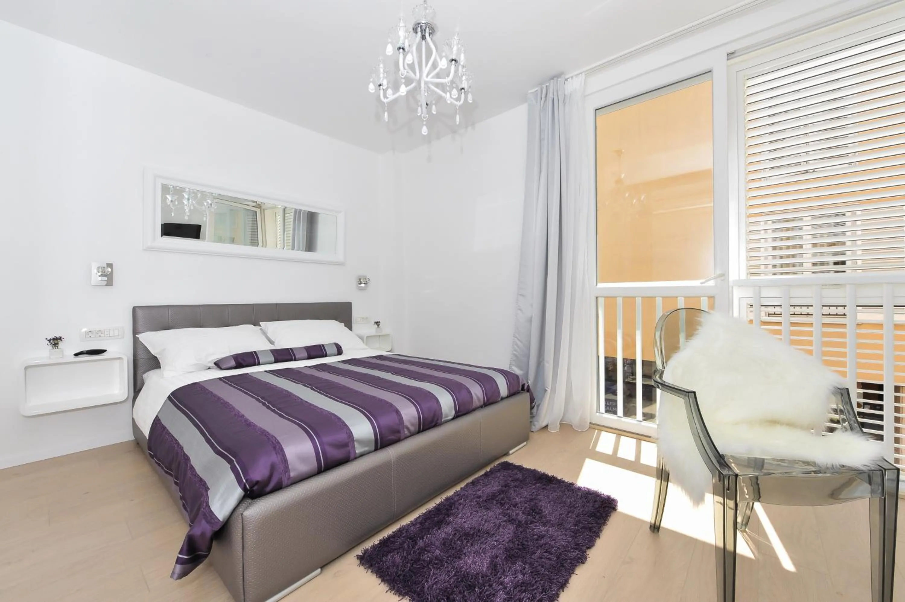 Bed in Luka Residence Apartments