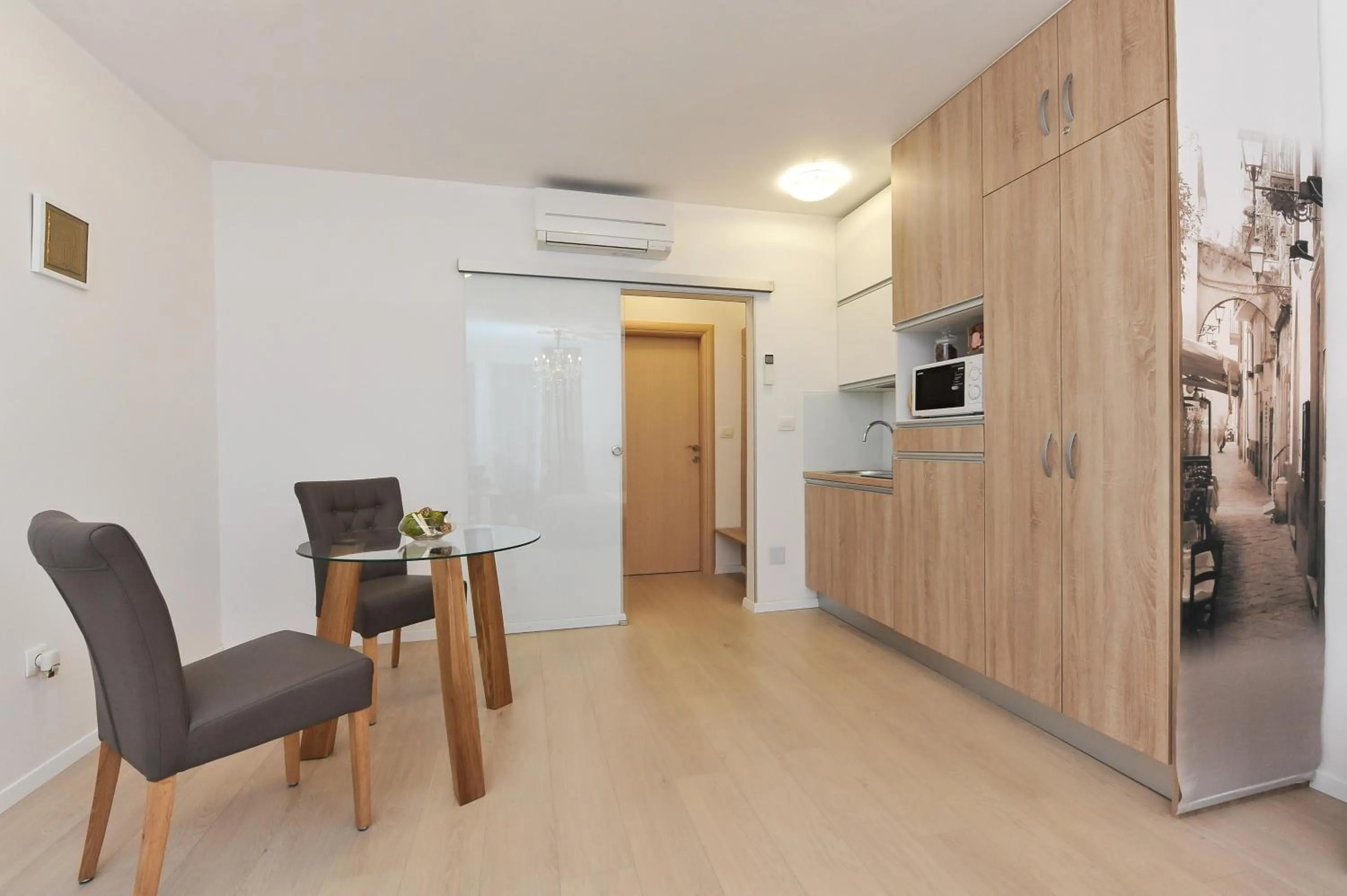 Kitchen or kitchenette in Luka Residence Apartments