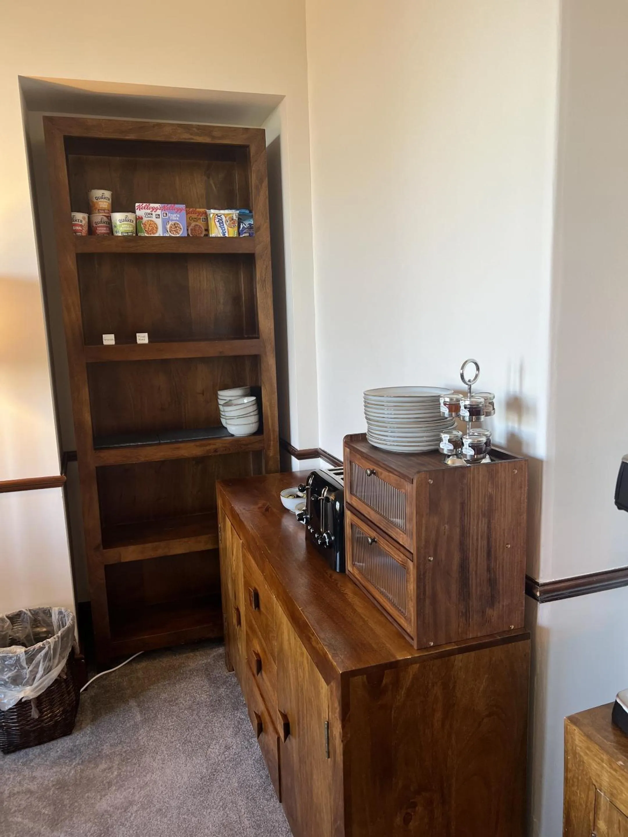 Dining area in Springfield guest house