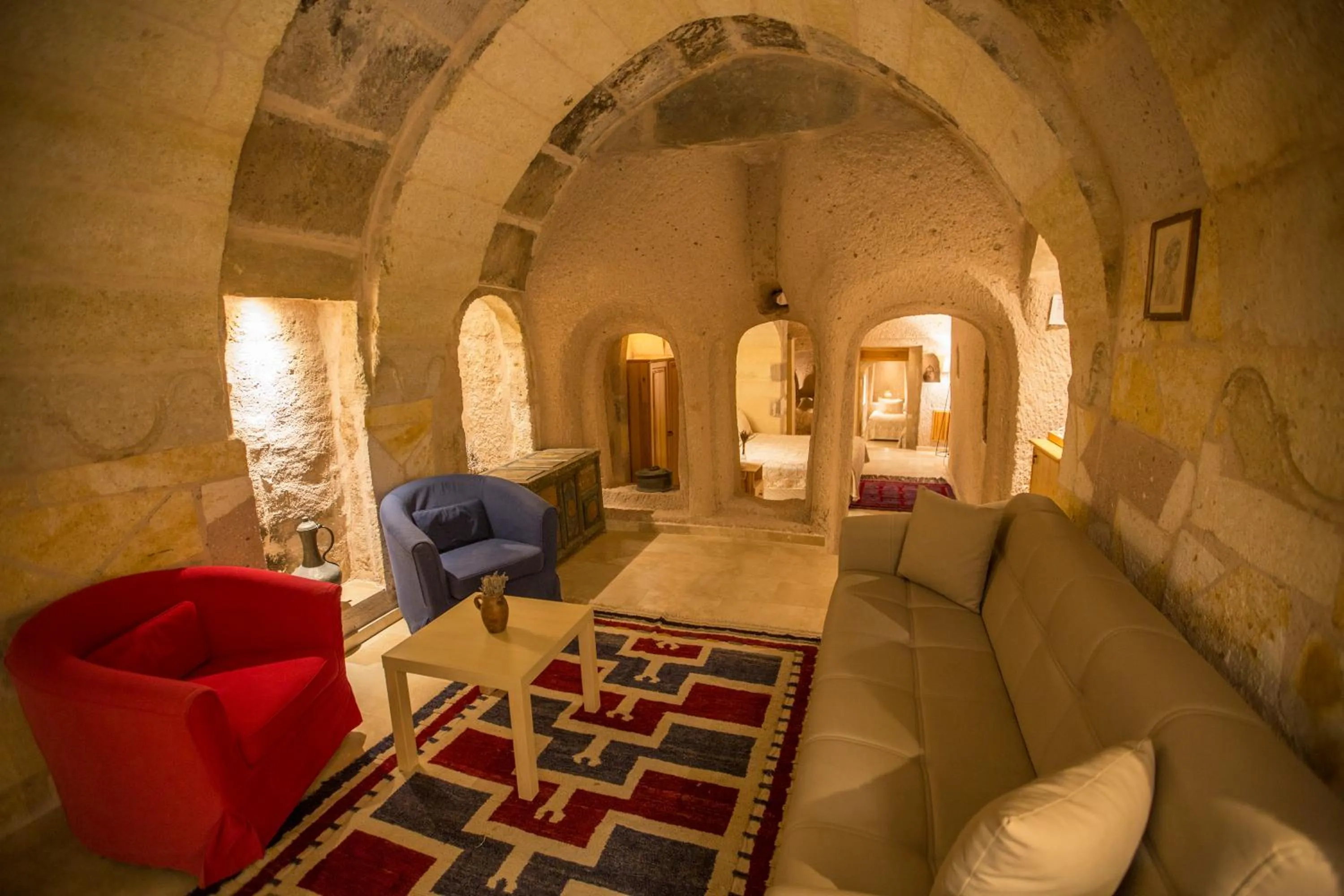 Living room in Kistar Cave Hotel