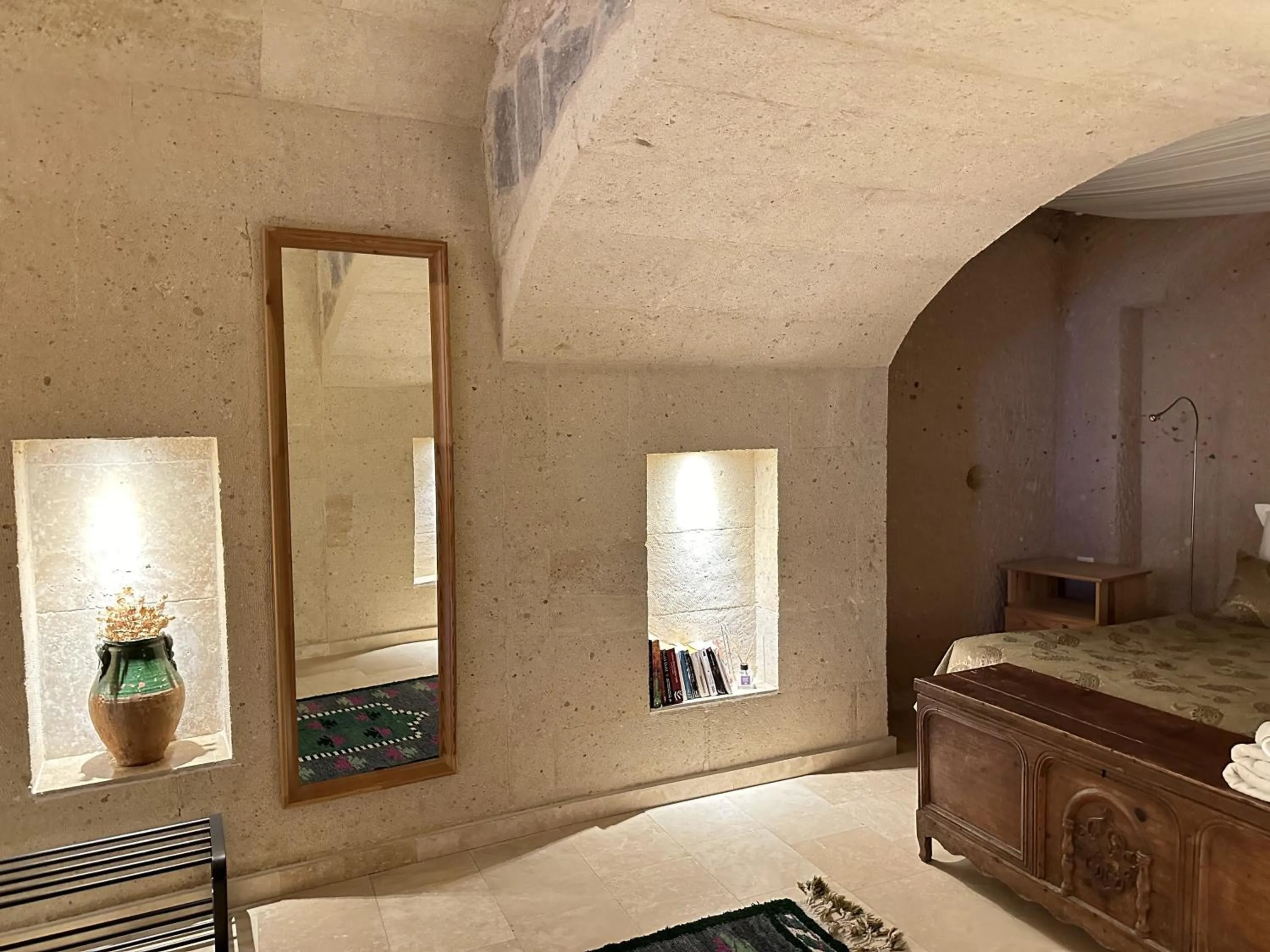 Decorative detail, Bed in Kistar Cave Hotel