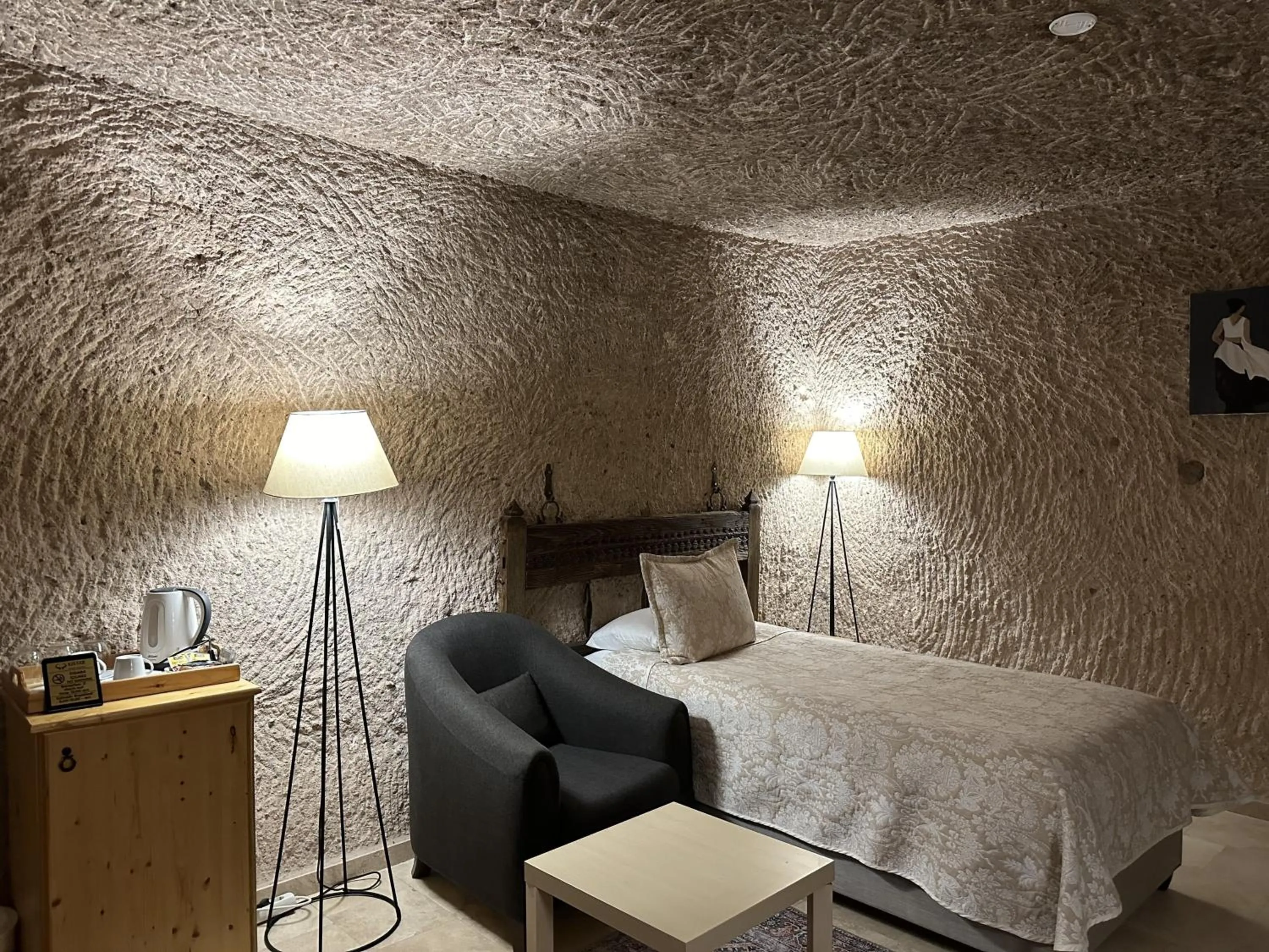 Coffee/tea facilities, Bed in Kistar Cave Hotel