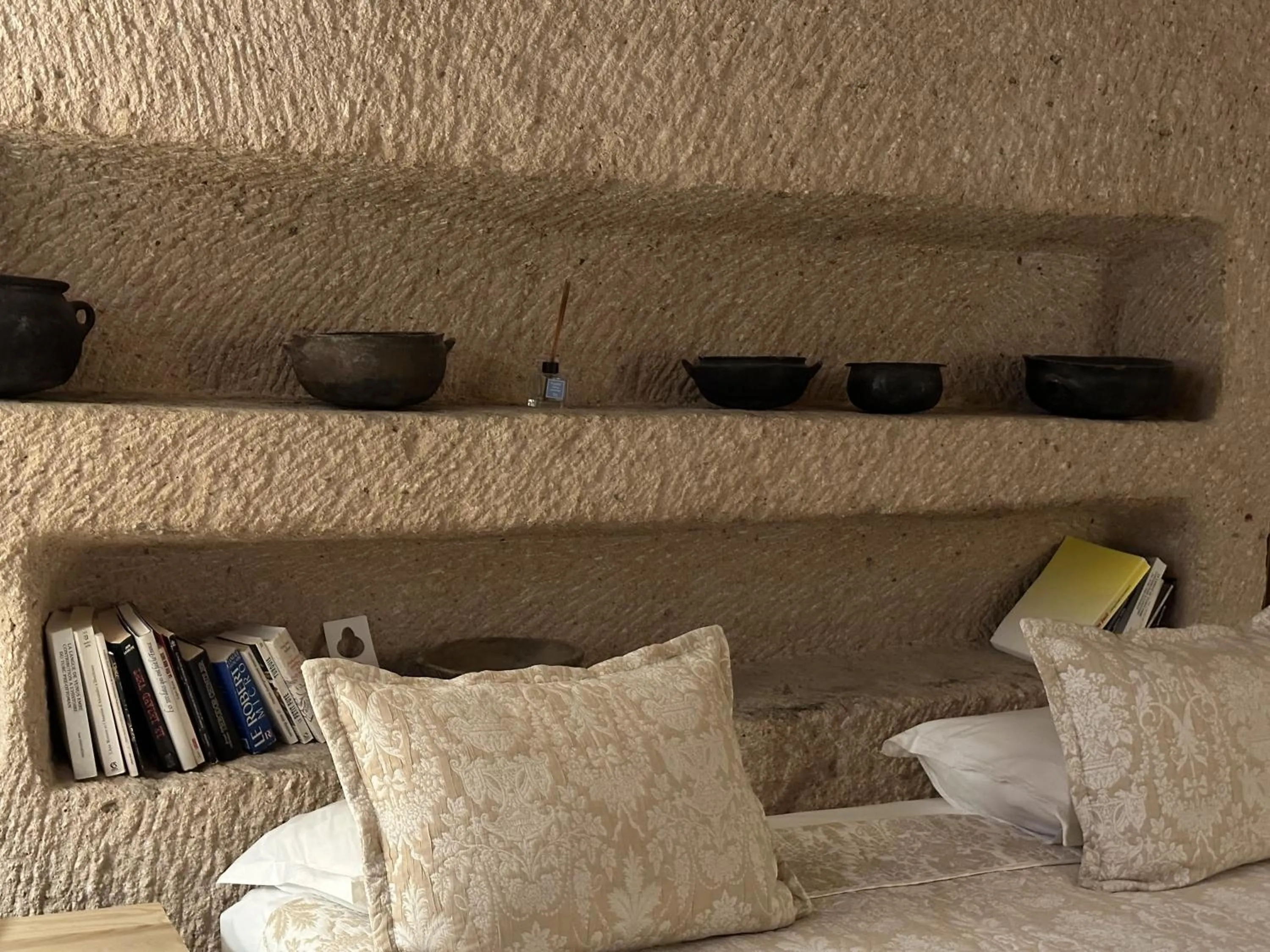 Decorative detail in Kistar Cave Hotel