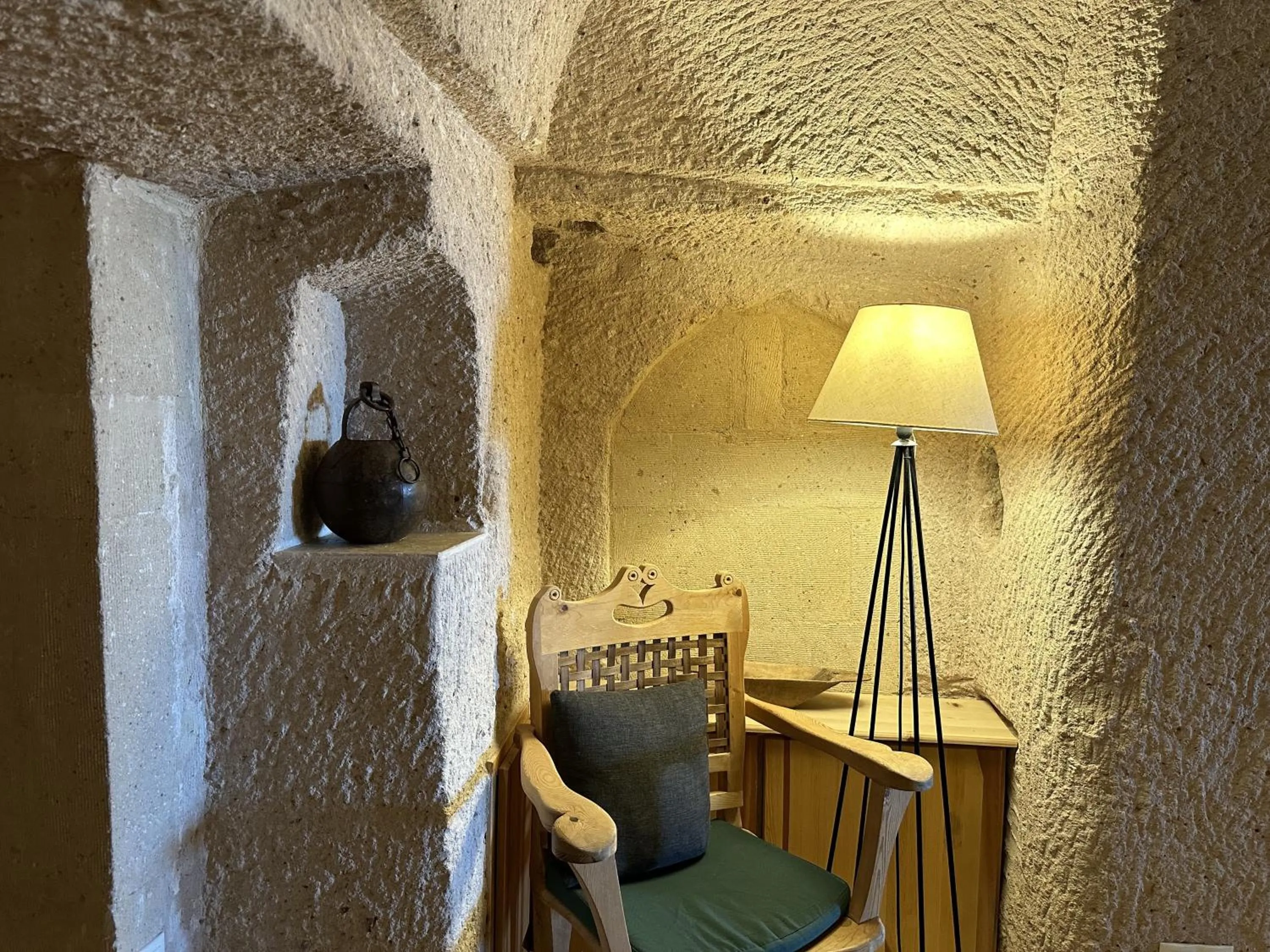 Decorative detail in Kistar Cave Hotel