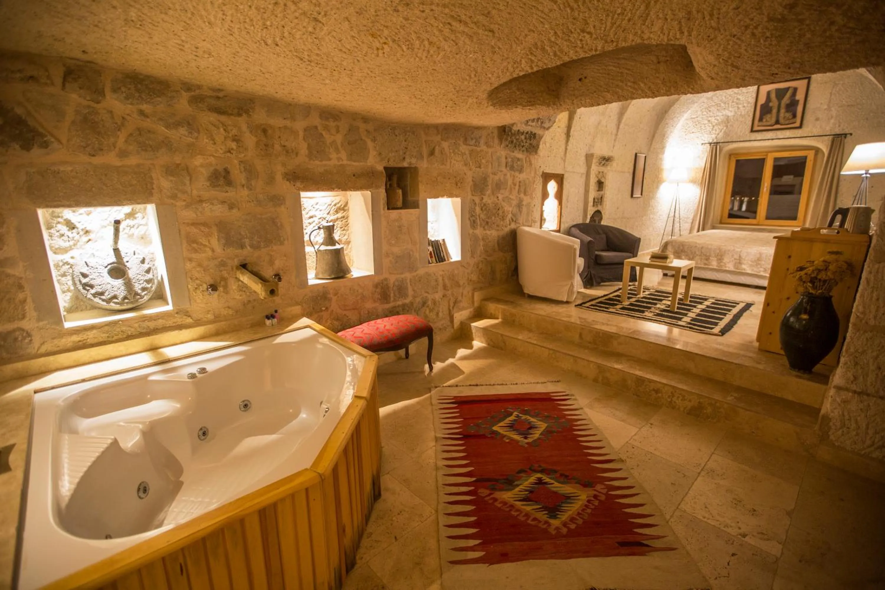 Photo of the whole room in Kistar Cave Hotel