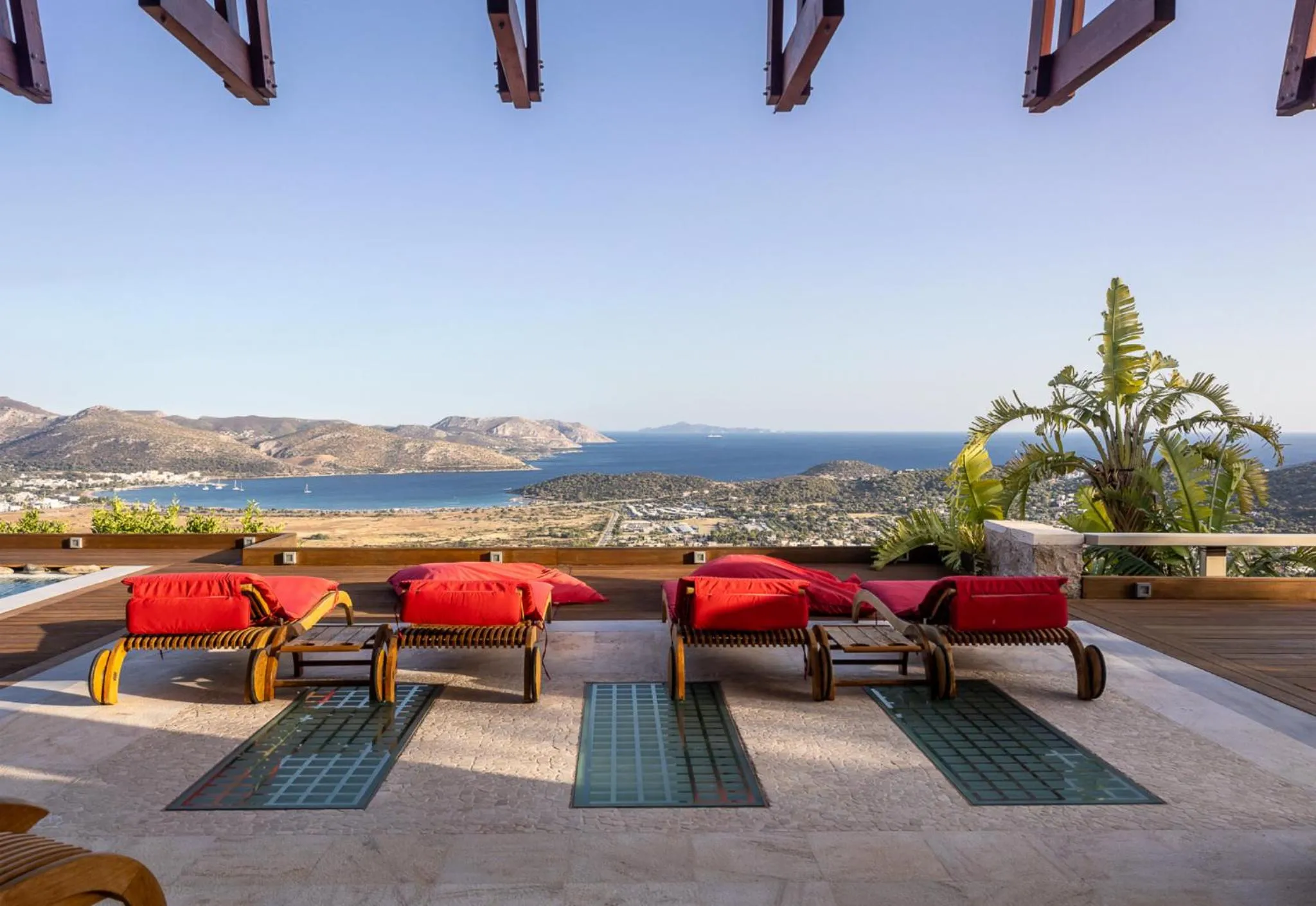 Balcony/Terrace in Villa TakeOff Saronida