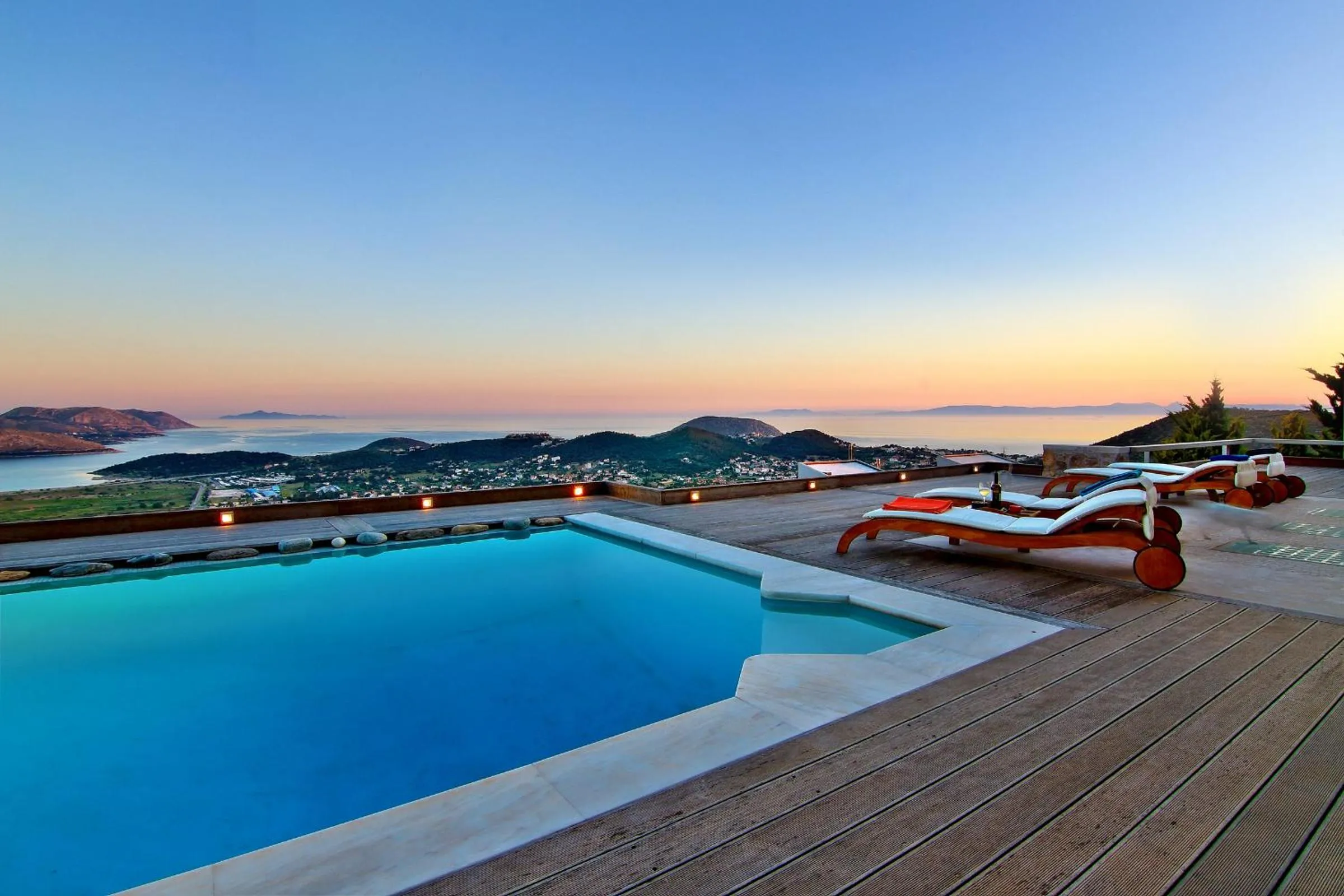 City view in Villa TakeOff Saronida