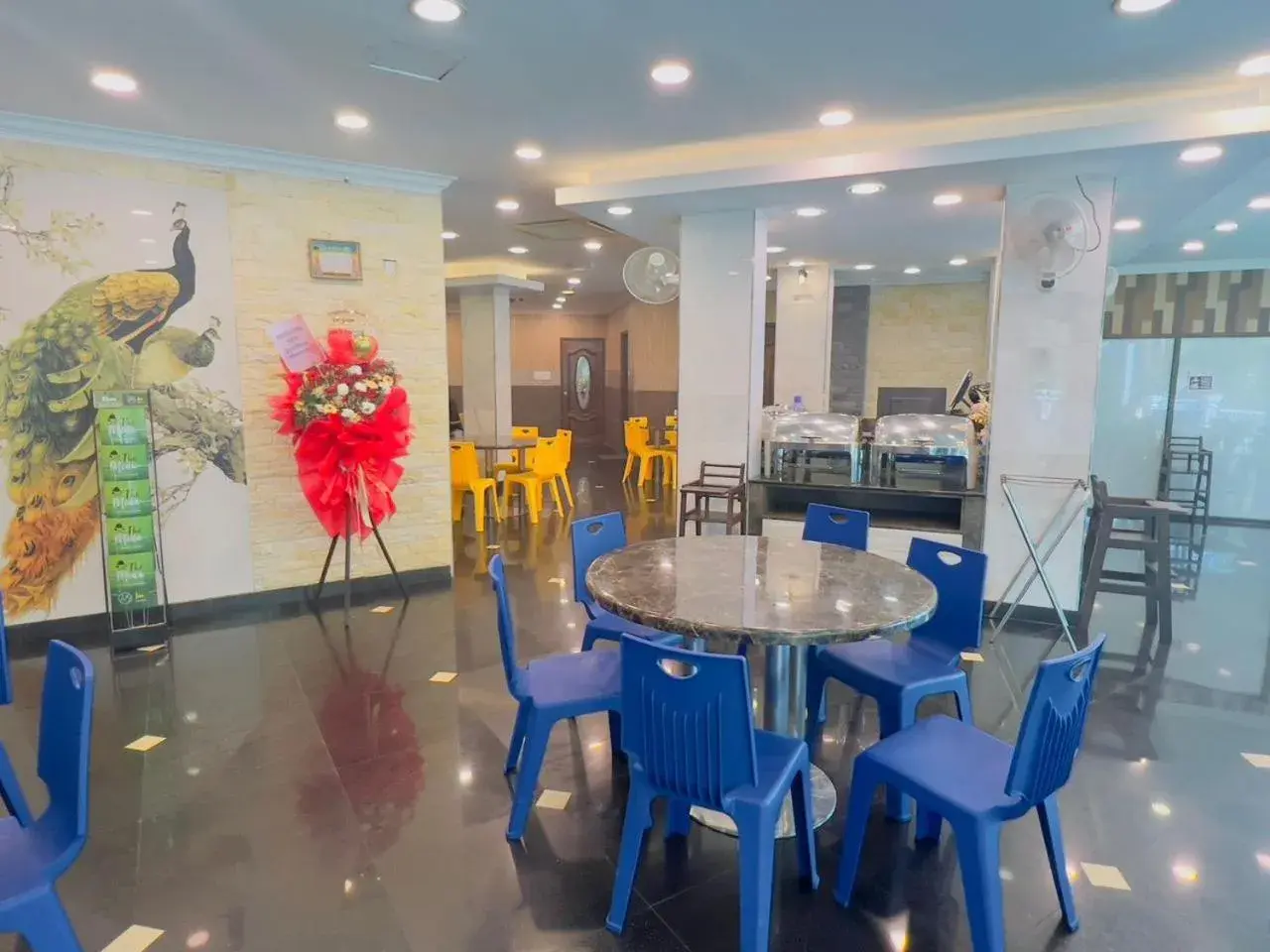 Restaurant/places to eat in AB Inn Hotel Restaurant/places to eat in AB Inn Hotel