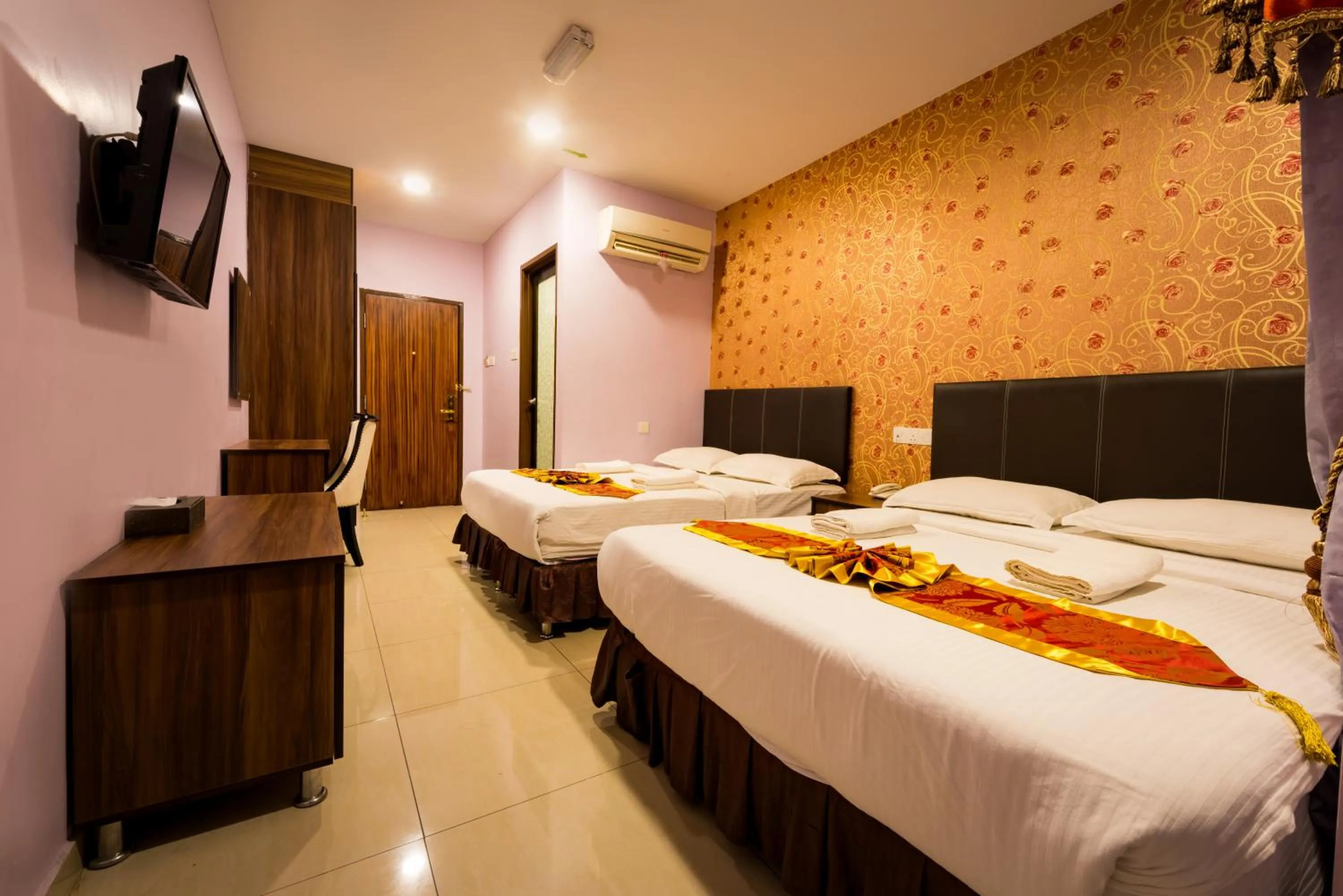 Bedroom, Bed in AB Inn Hotel