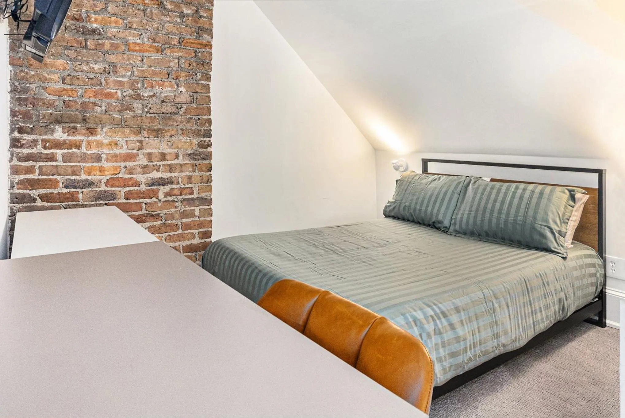 Bedroom, Bed in Hassinger Daniels Guest House