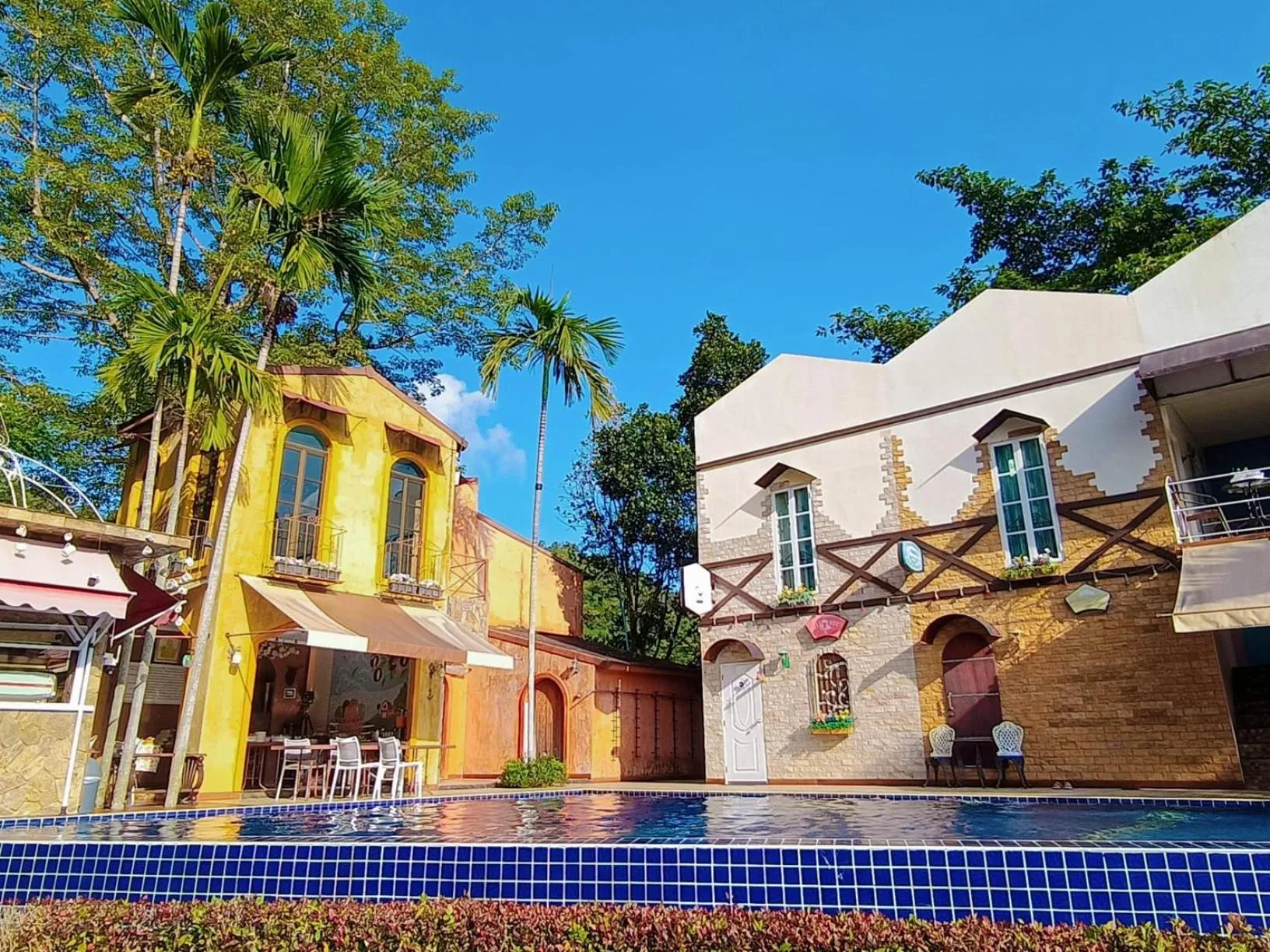 Swimming pool in Ville De La Vie Khao Yai