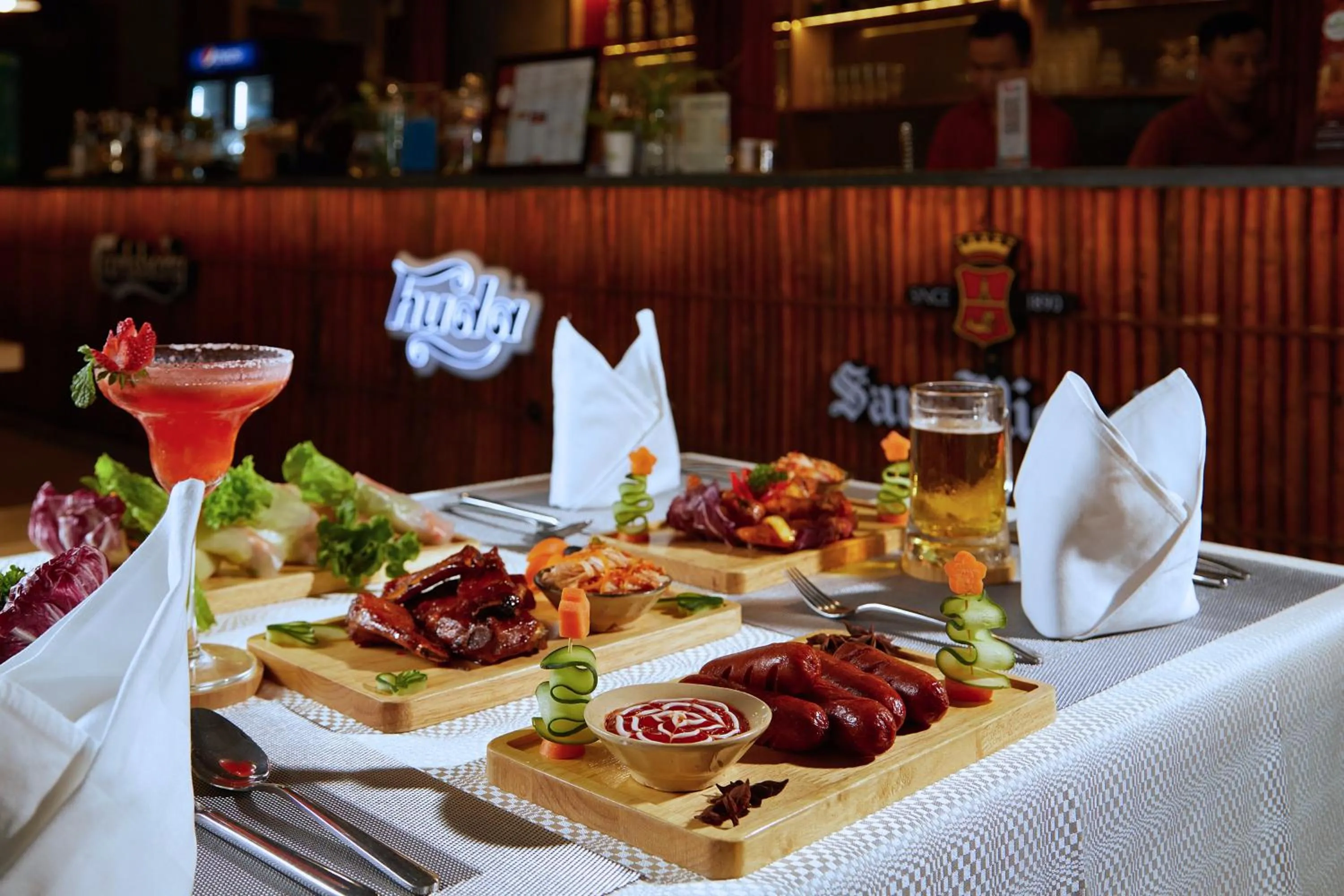 Food and drinks in Avatar Danang Hotel