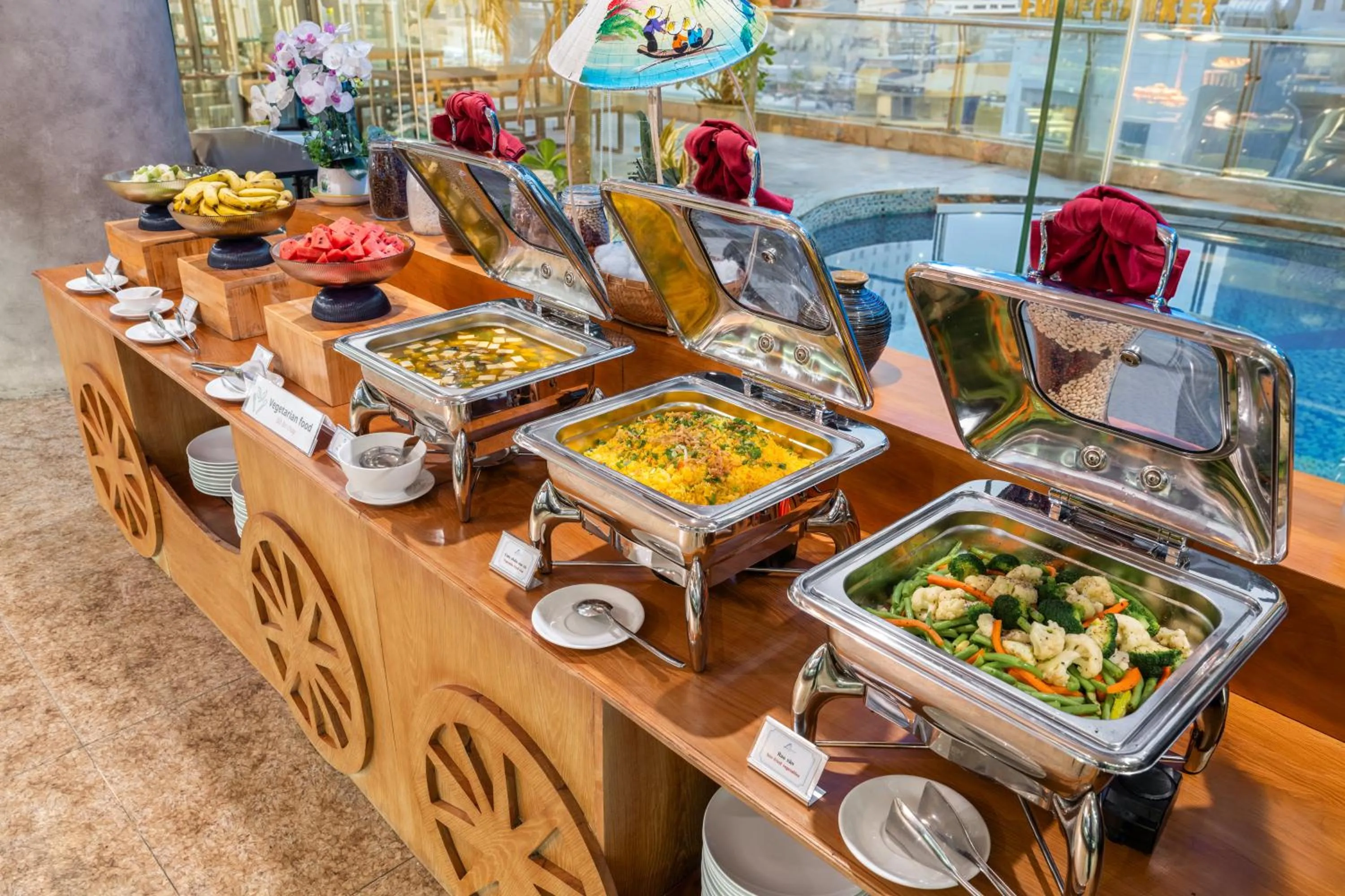 Food and drinks in Avatar Danang Hotel